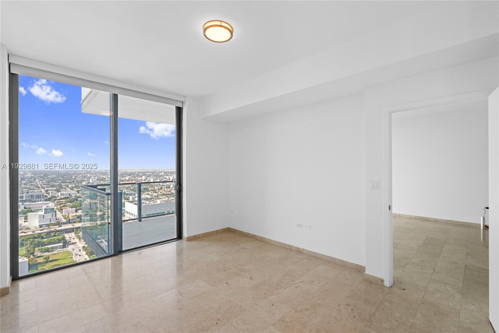 88 SW 7th St #3608, Miami FL 33130