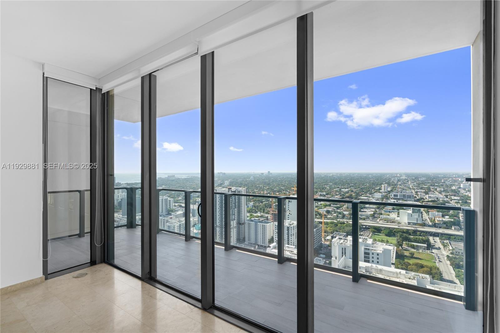 88 SW 7th St #3608, Miami FL 33130