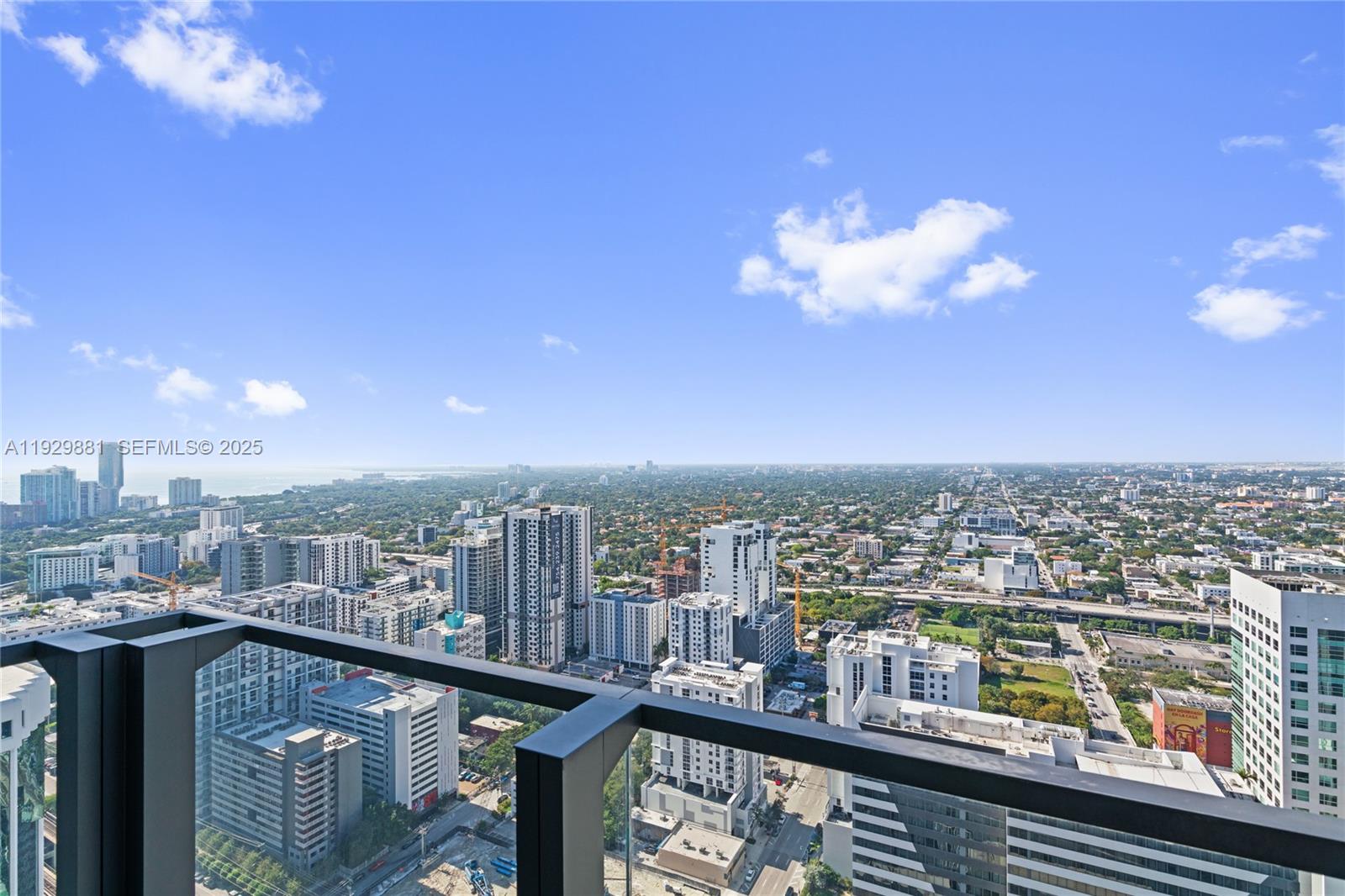 88 SW 7th St #3608, Miami FL 33130