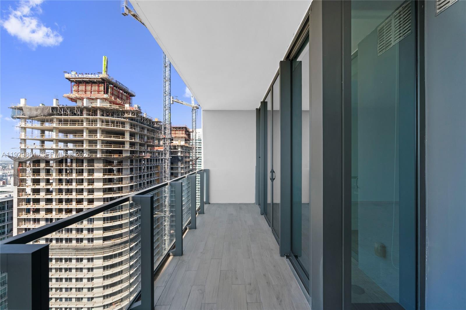 88 SW 7th St #3608, Miami FL 33130