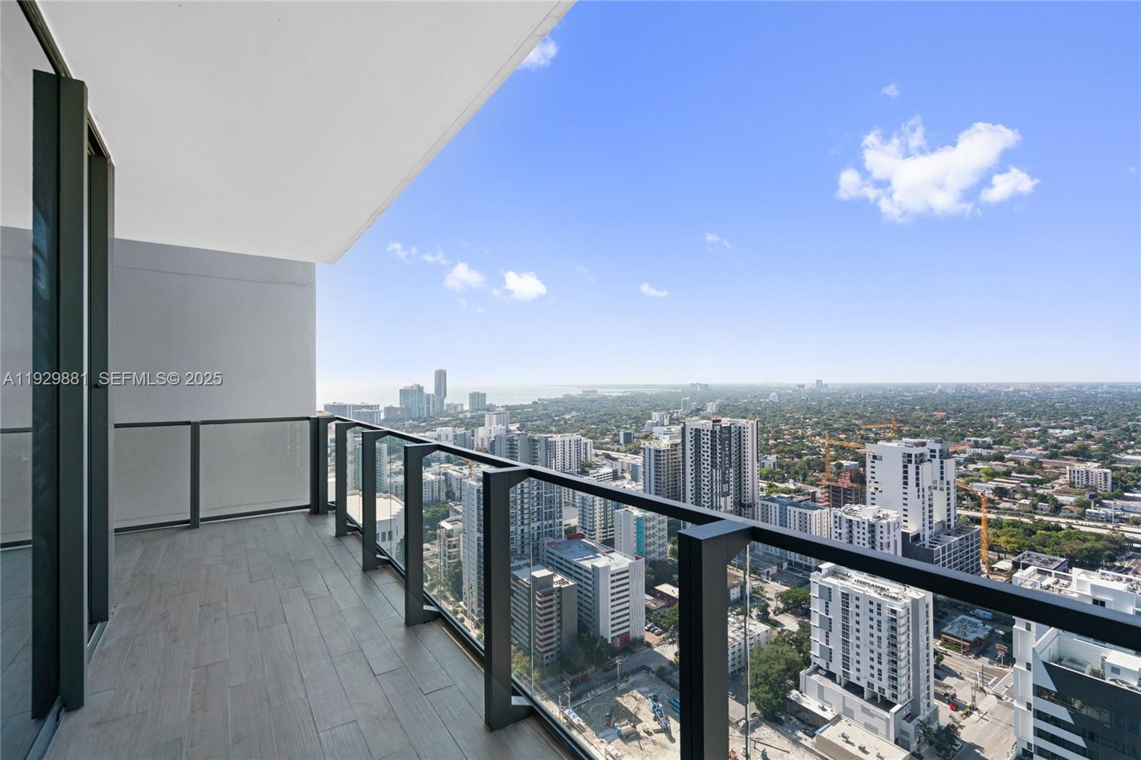 88 SW 7th St #3608, Miami FL 33130