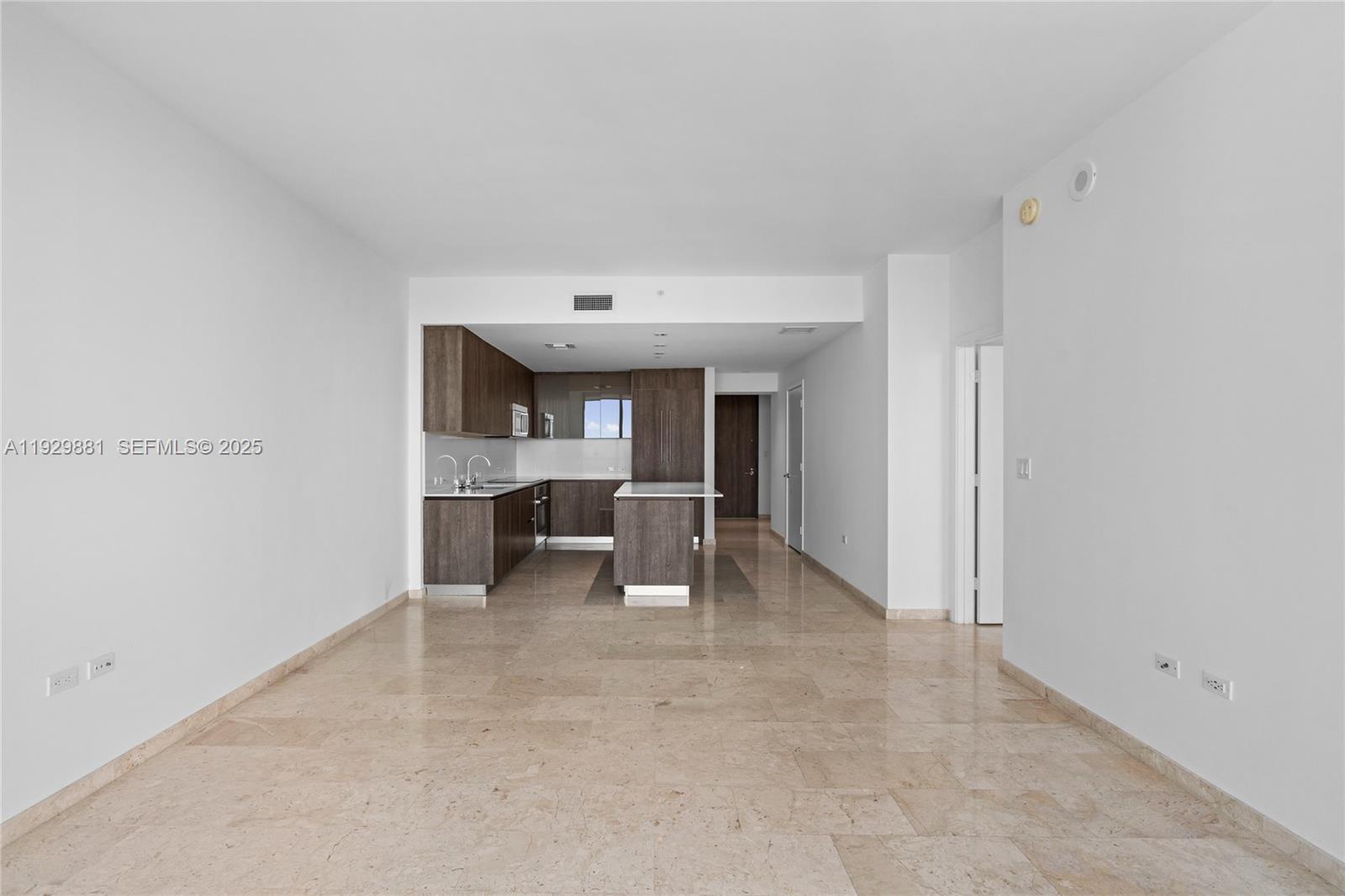 88 SW 7th St #3608, Miami FL 33130