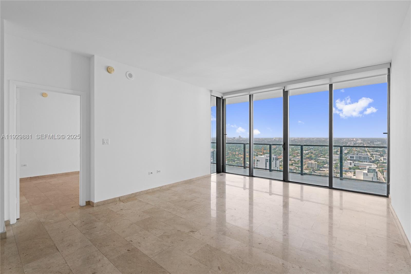 88 SW 7th St #3608, Miami FL 33130
