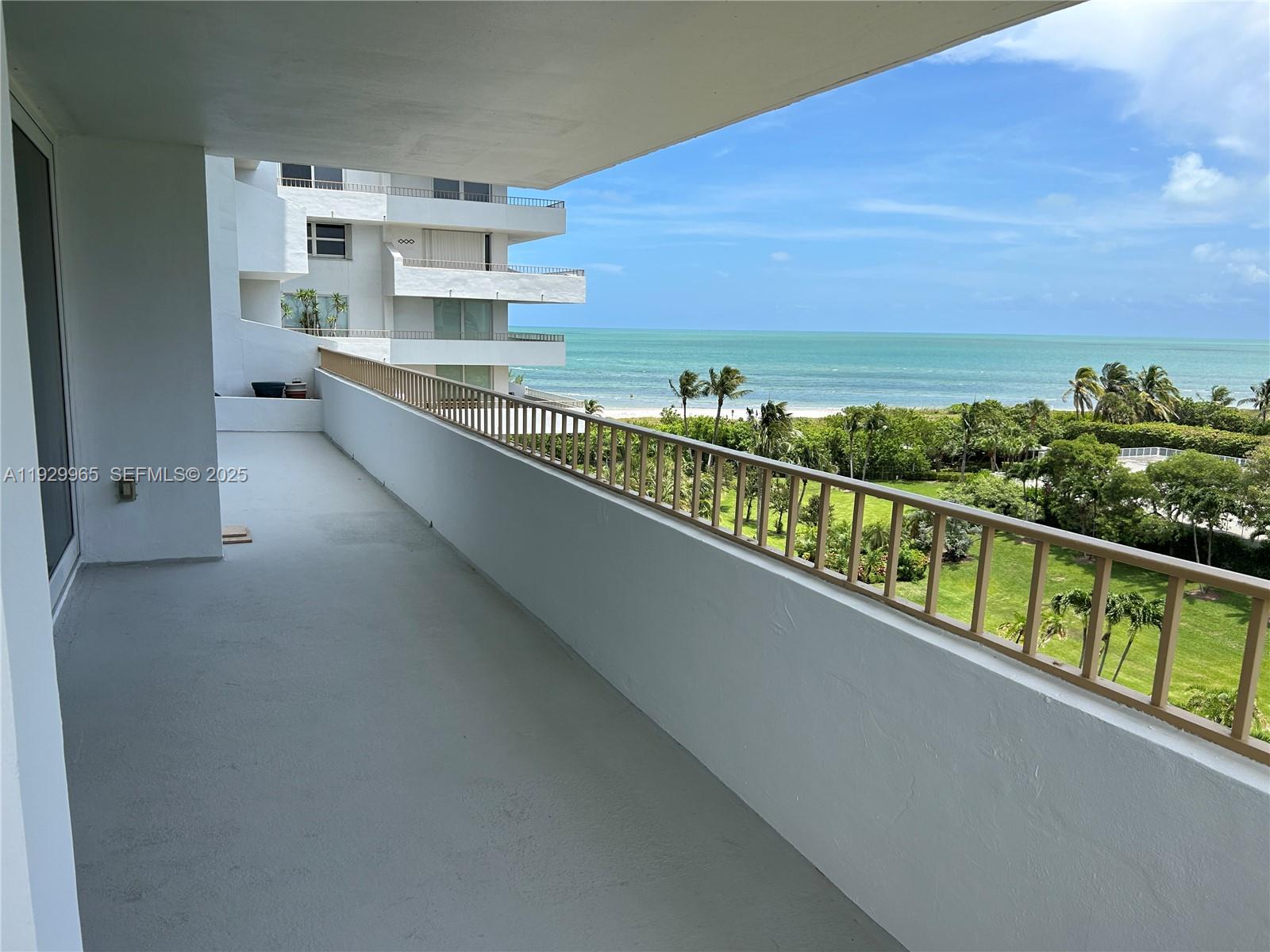 177 Ocean Lane Dr #715, Key Biscayne FL 33149