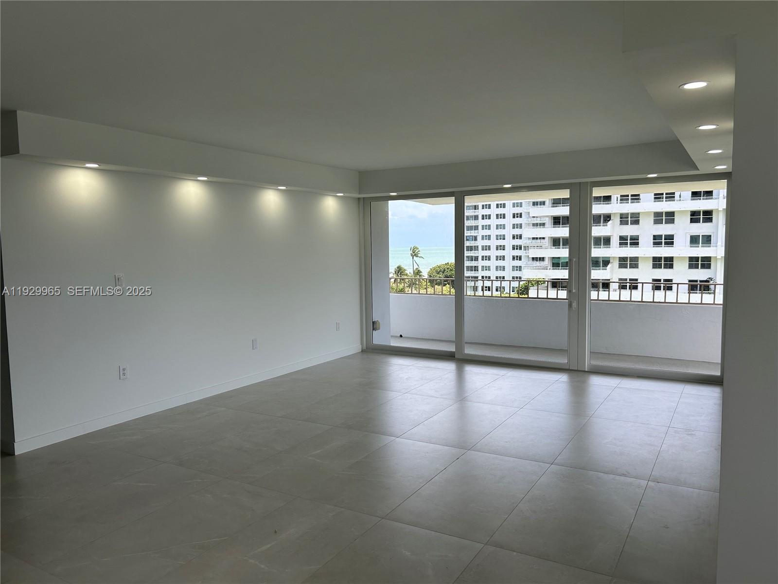 177 Ocean Lane Dr #715, Key Biscayne FL 33149