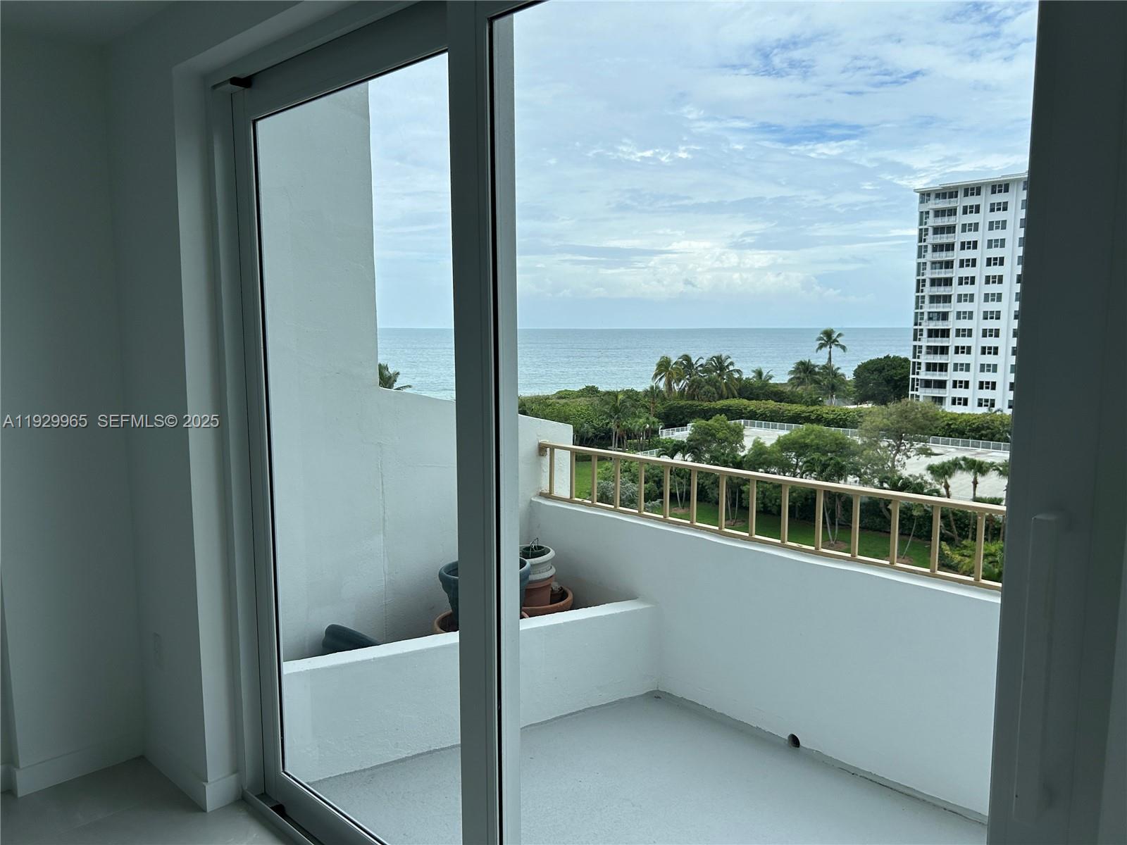 177 Ocean Lane Dr #715, Key Biscayne FL 33149