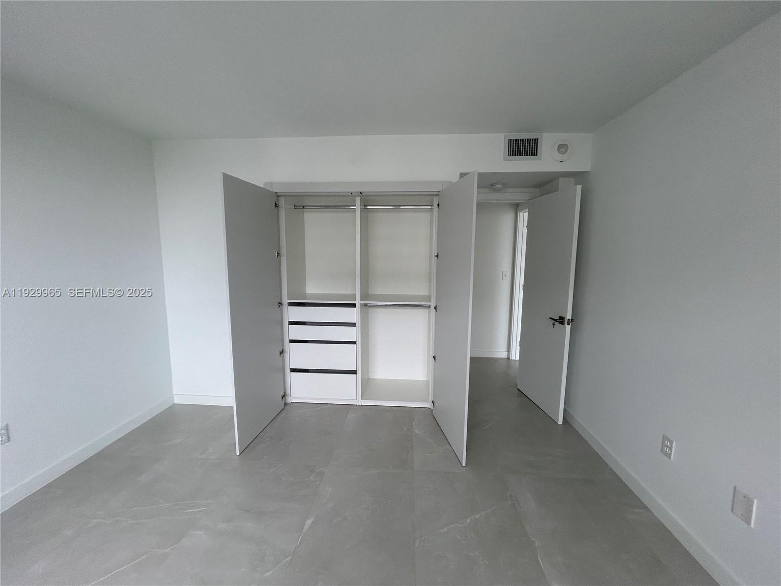 177 Ocean Lane Dr #715, Key Biscayne FL 33149