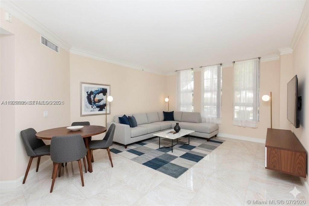3001 NE 185th St #118, Aventura FL 33180