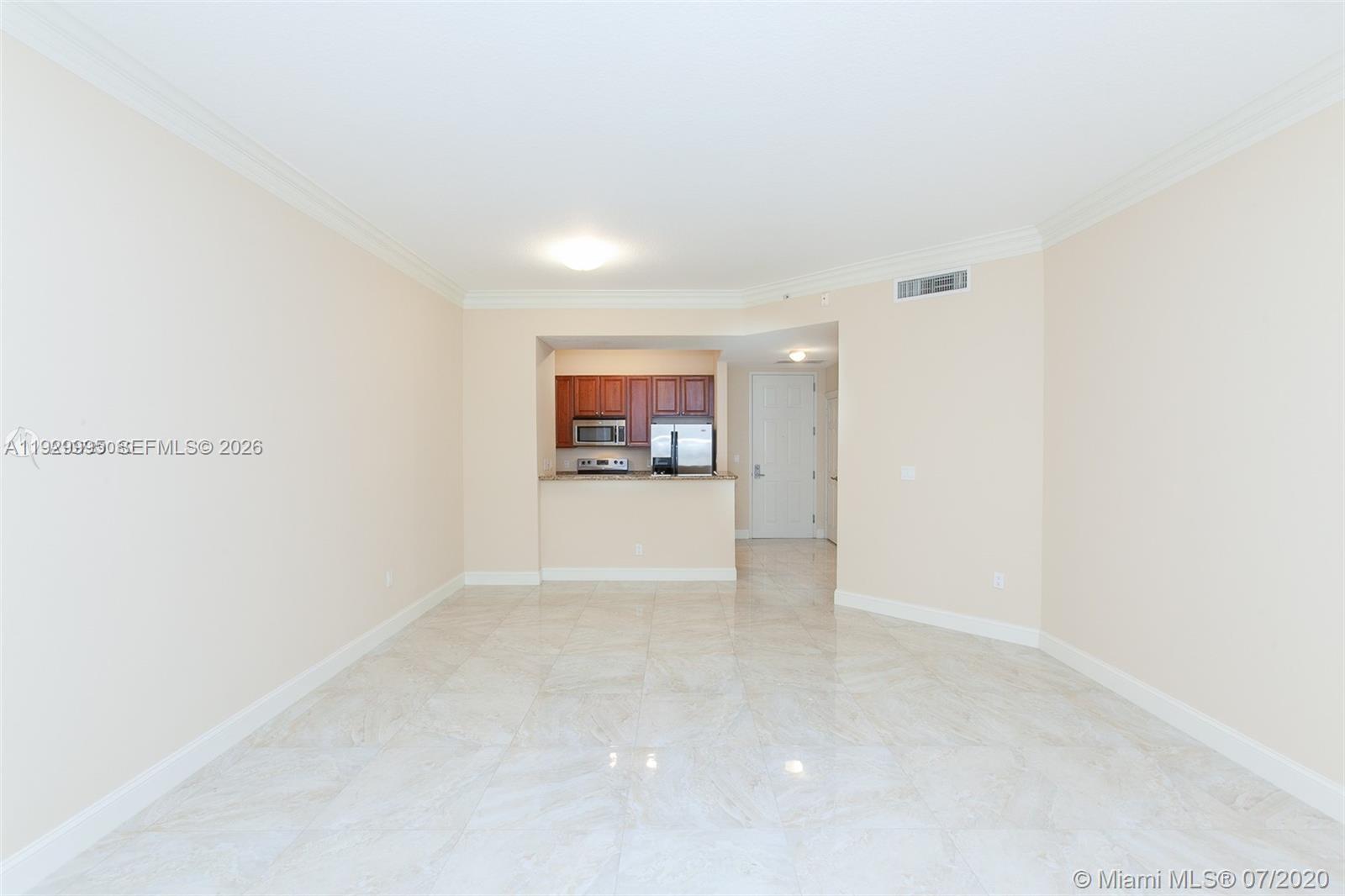 3001 NE 185th St #118, Aventura FL 33180