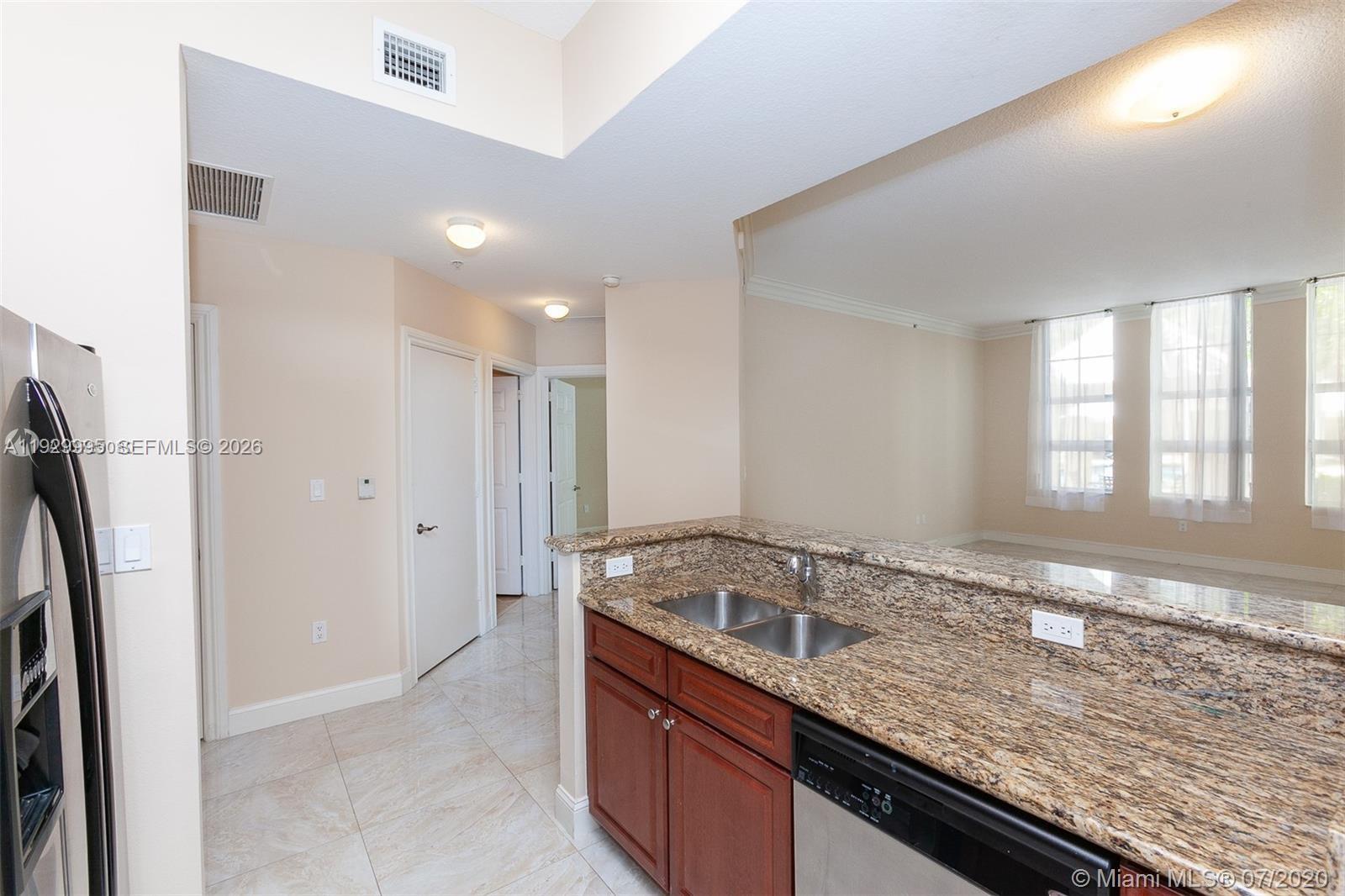 3001 NE 185th St #118, Aventura FL 33180