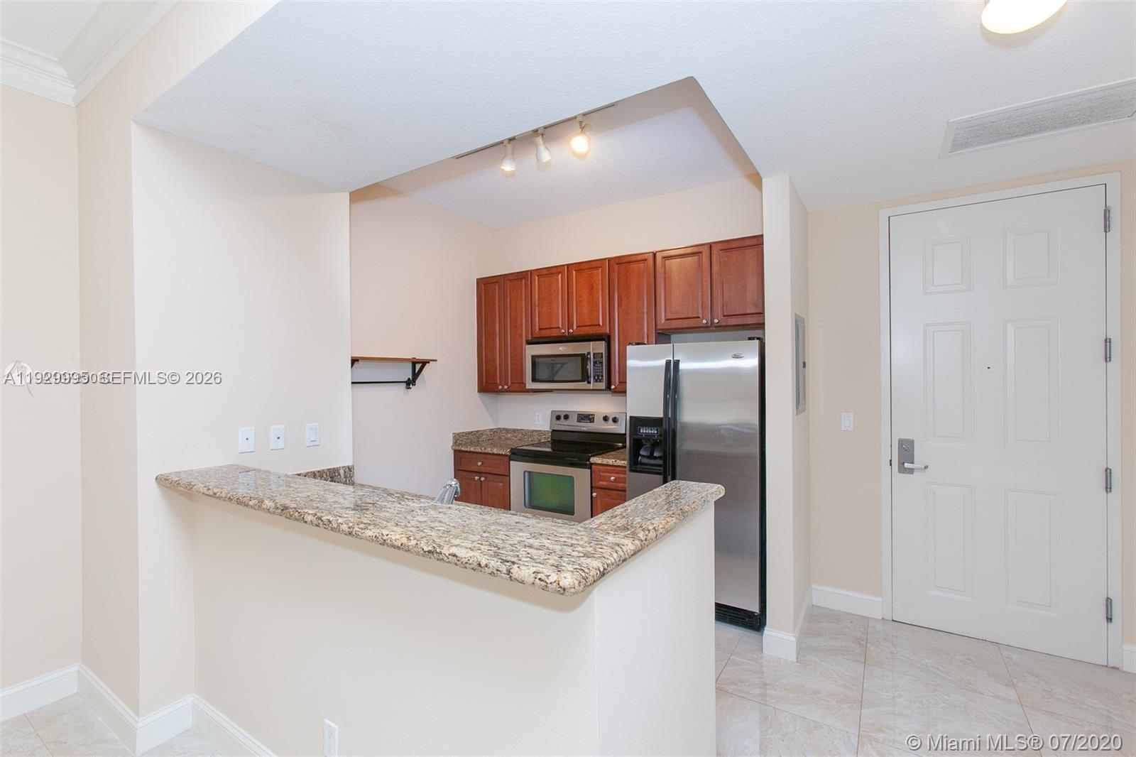 3001 NE 185th St #118, Aventura FL 33180