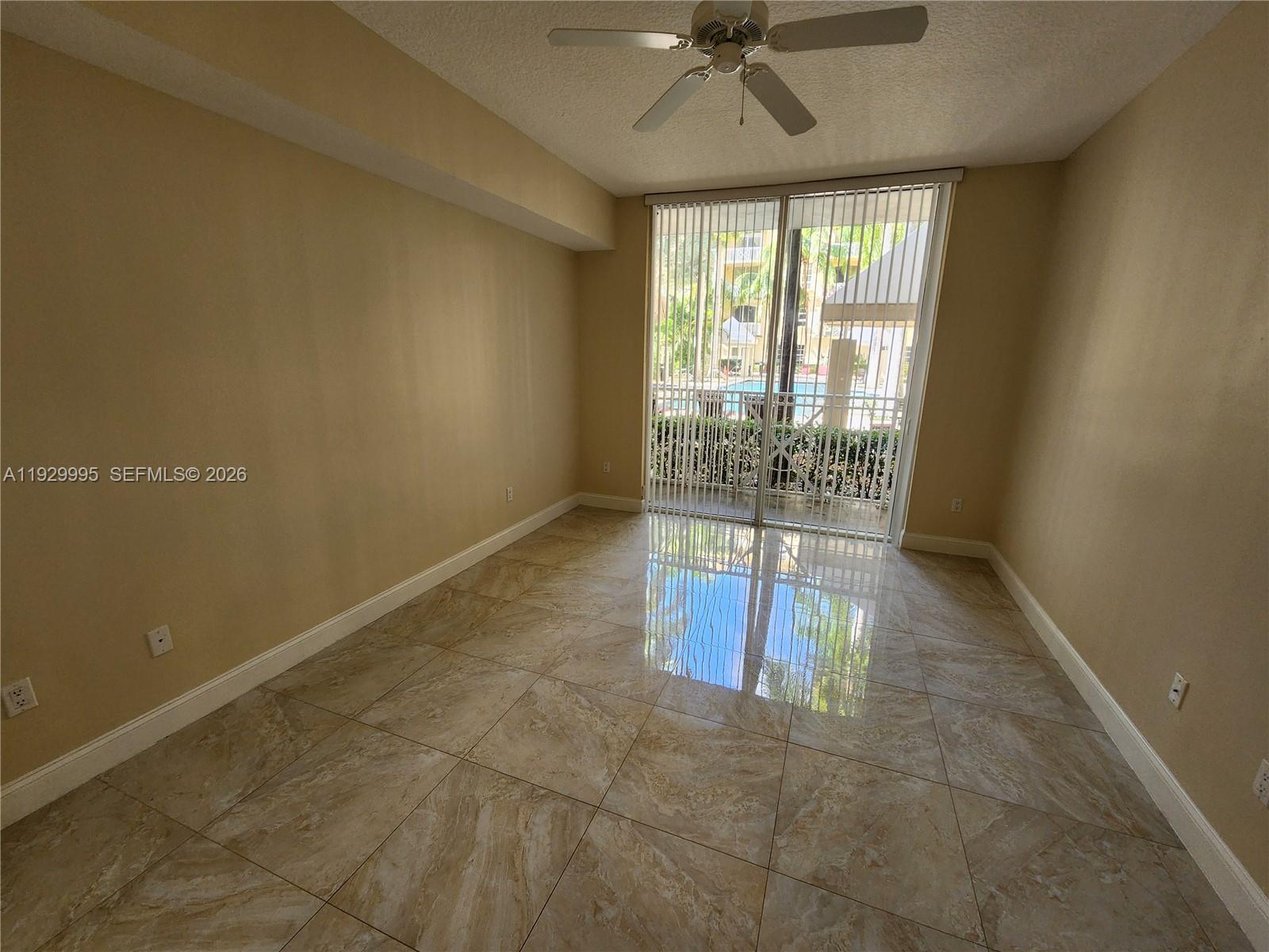 3001 NE 185th St #118, Aventura FL 33180