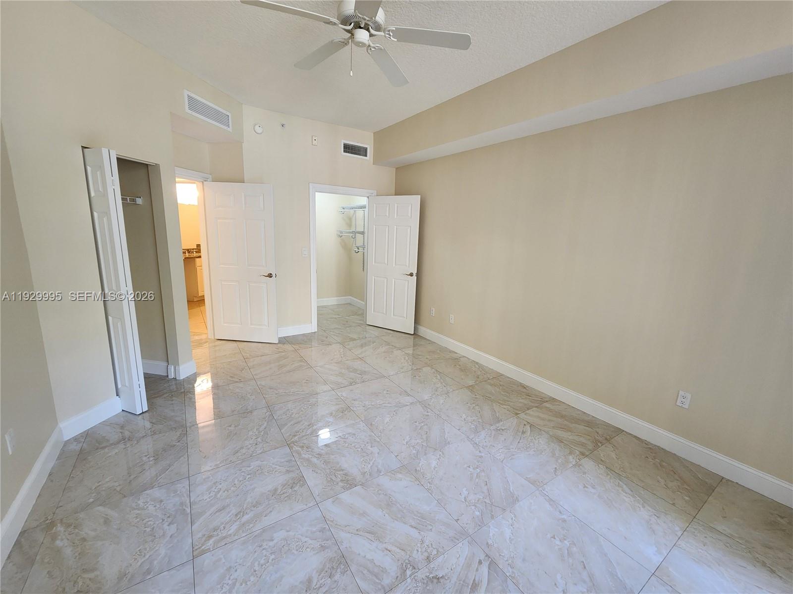 3001 NE 185th St #118, Aventura FL 33180