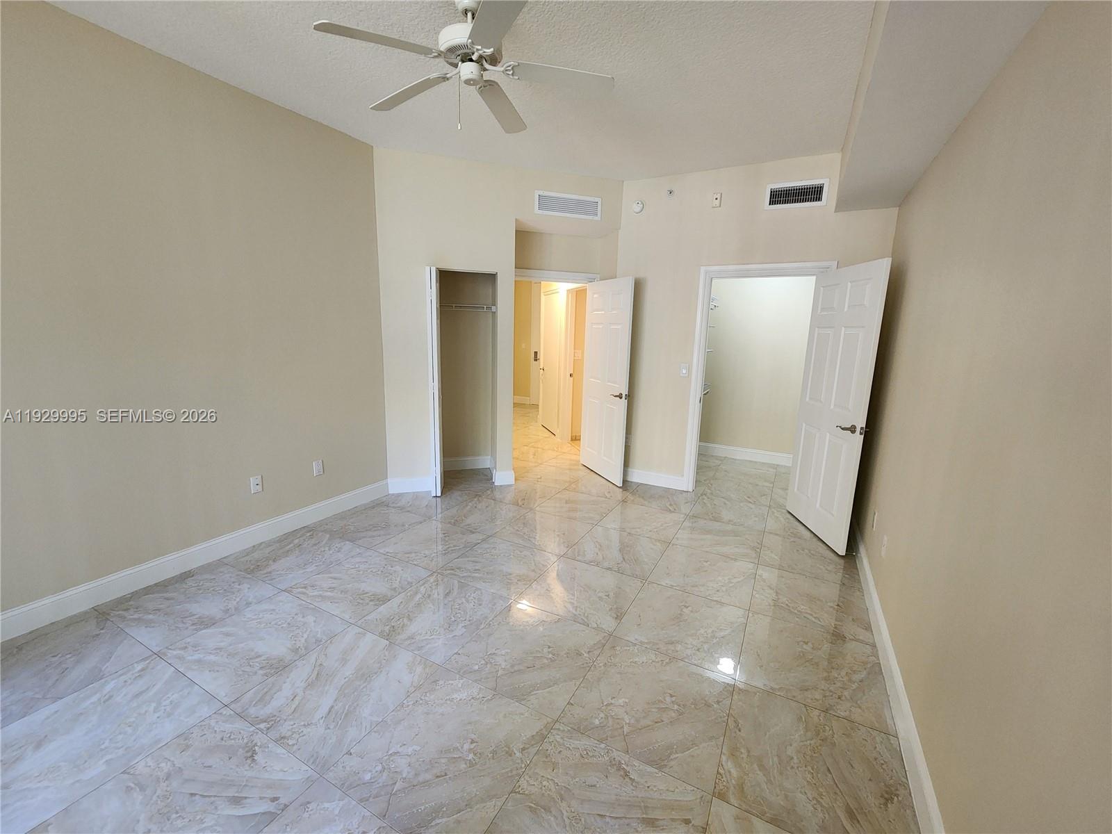 3001 NE 185th St #118, Aventura FL 33180