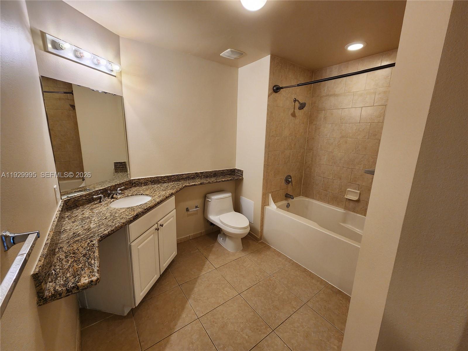 3001 NE 185th St #118, Aventura FL 33180