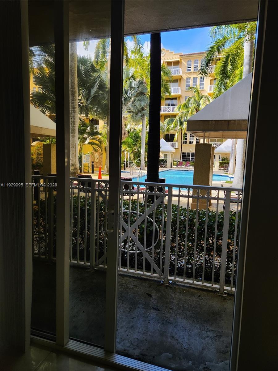 3001 NE 185th St #118, Aventura FL 33180