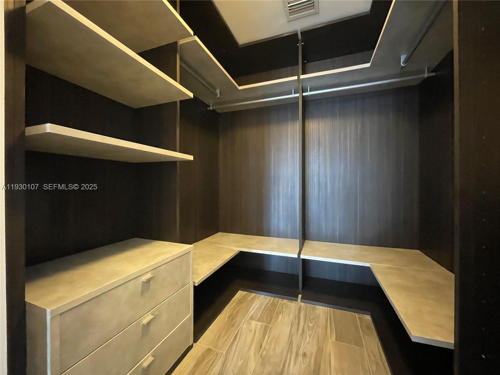 801 S Miami Ave #3303, Miami FL 33130