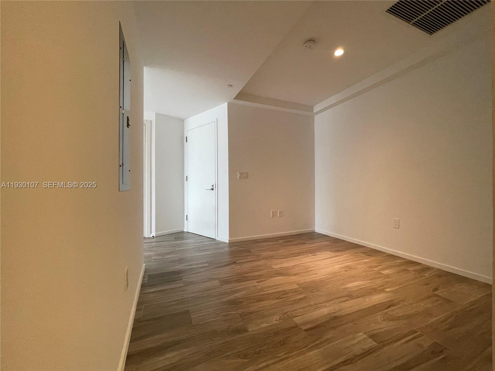 801 S Miami Ave #3303, Miami FL 33130