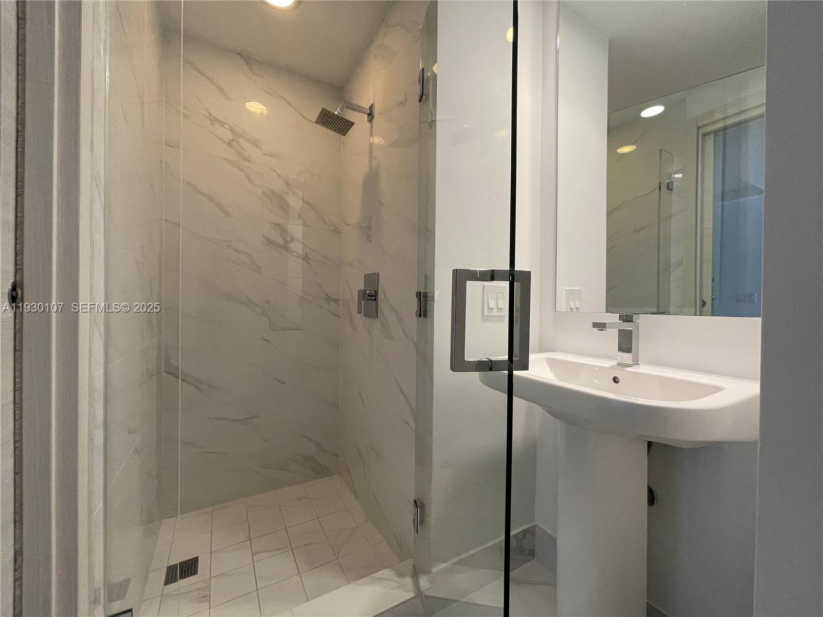 801 S Miami Ave #3303, Miami FL 33130