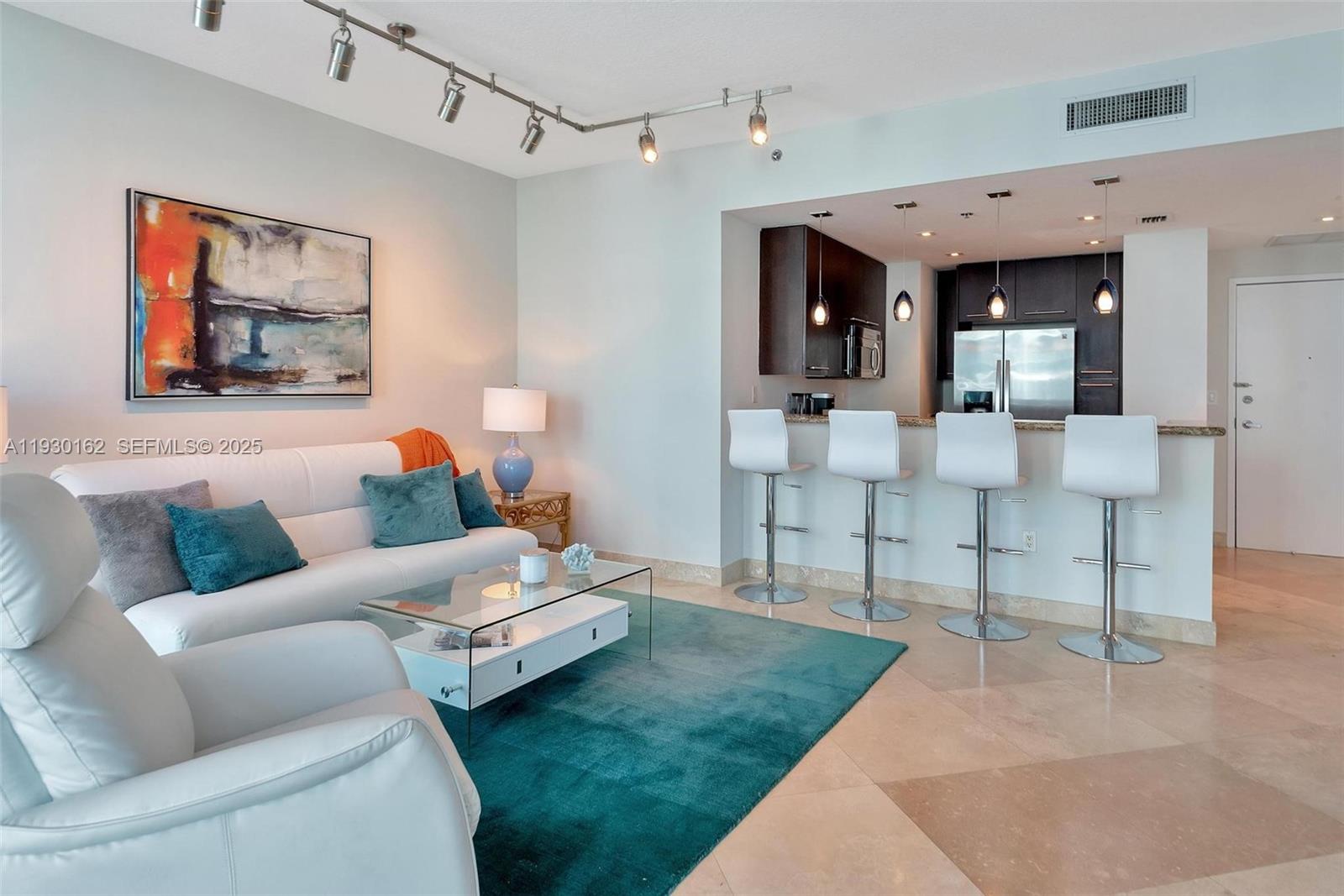 6515 Collins Ave #1110, Miami Beach FL 33141