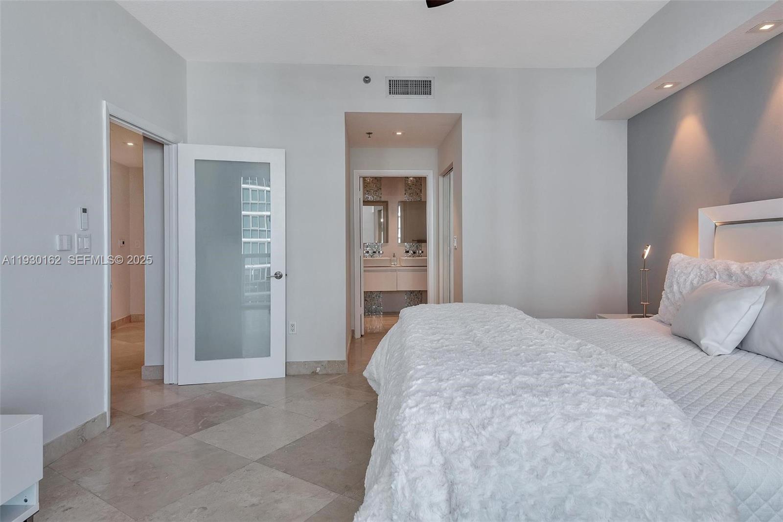 6515 Collins Ave #1110, Miami Beach FL 33141