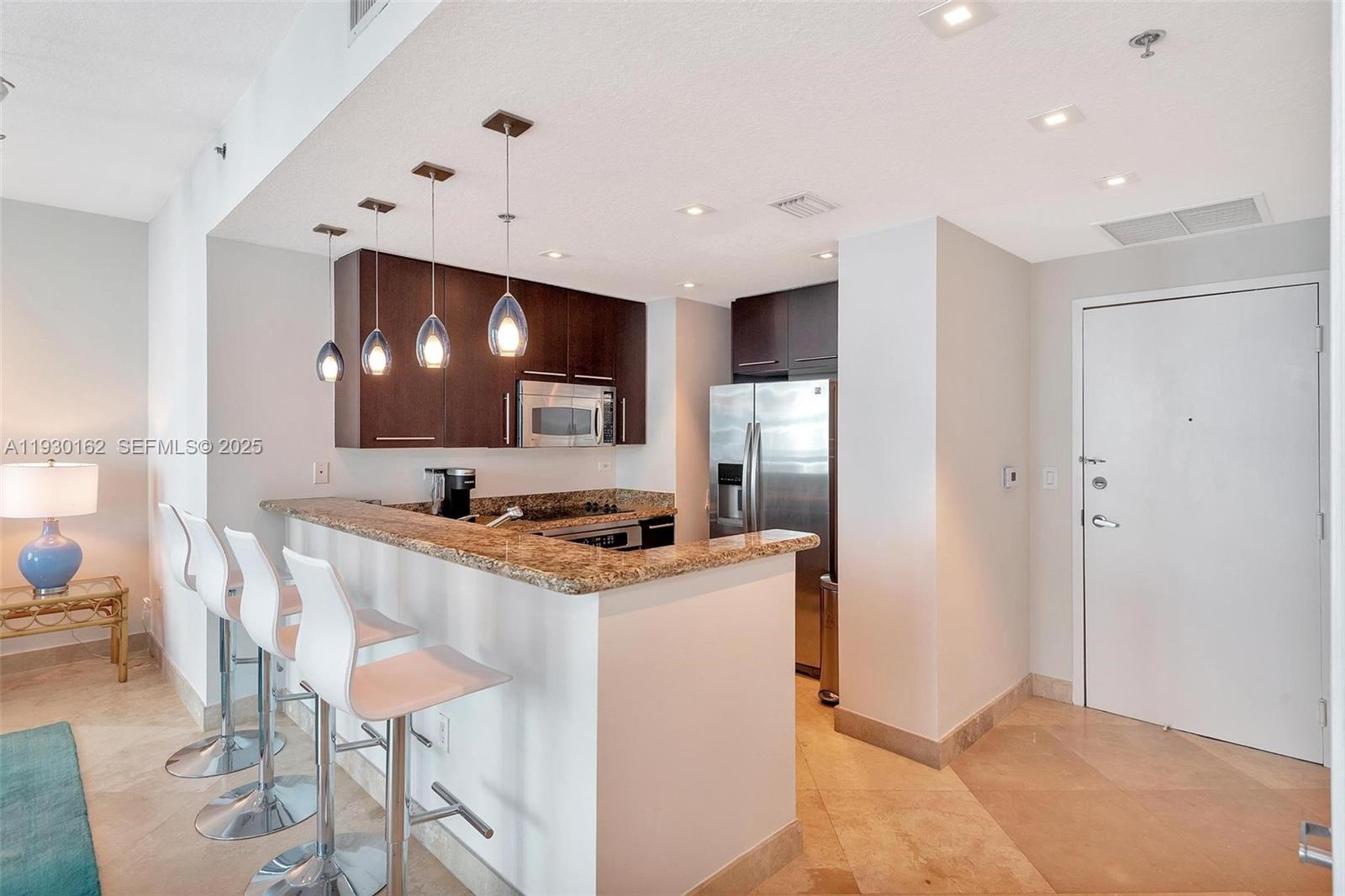 6515 Collins Ave #1110, Miami Beach FL 33141
