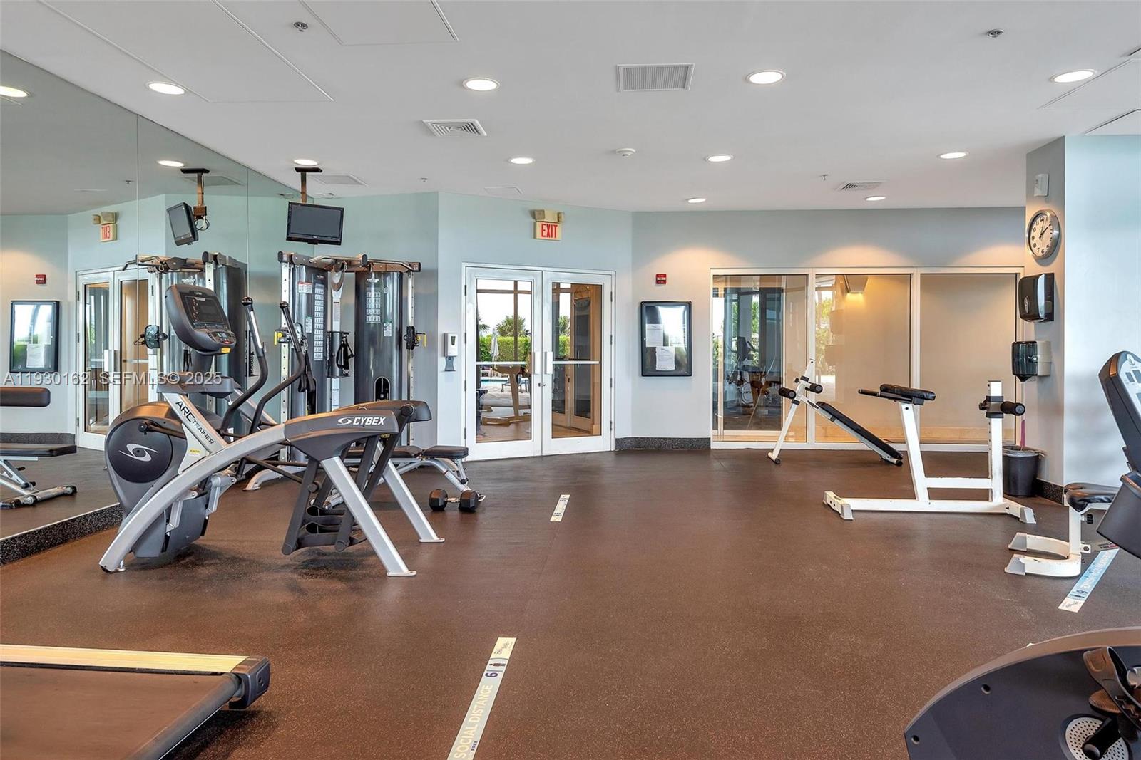 6515 Collins Ave #1110, Miami Beach FL 33141