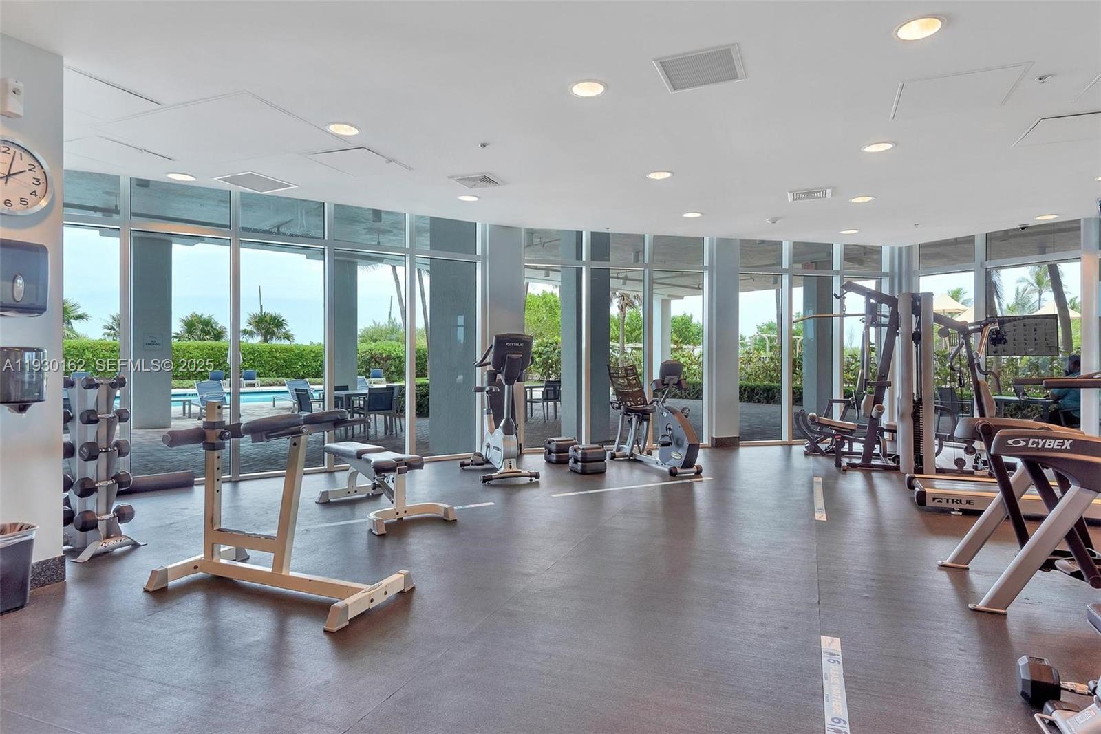 6515 Collins Ave #1110, Miami Beach FL 33141
