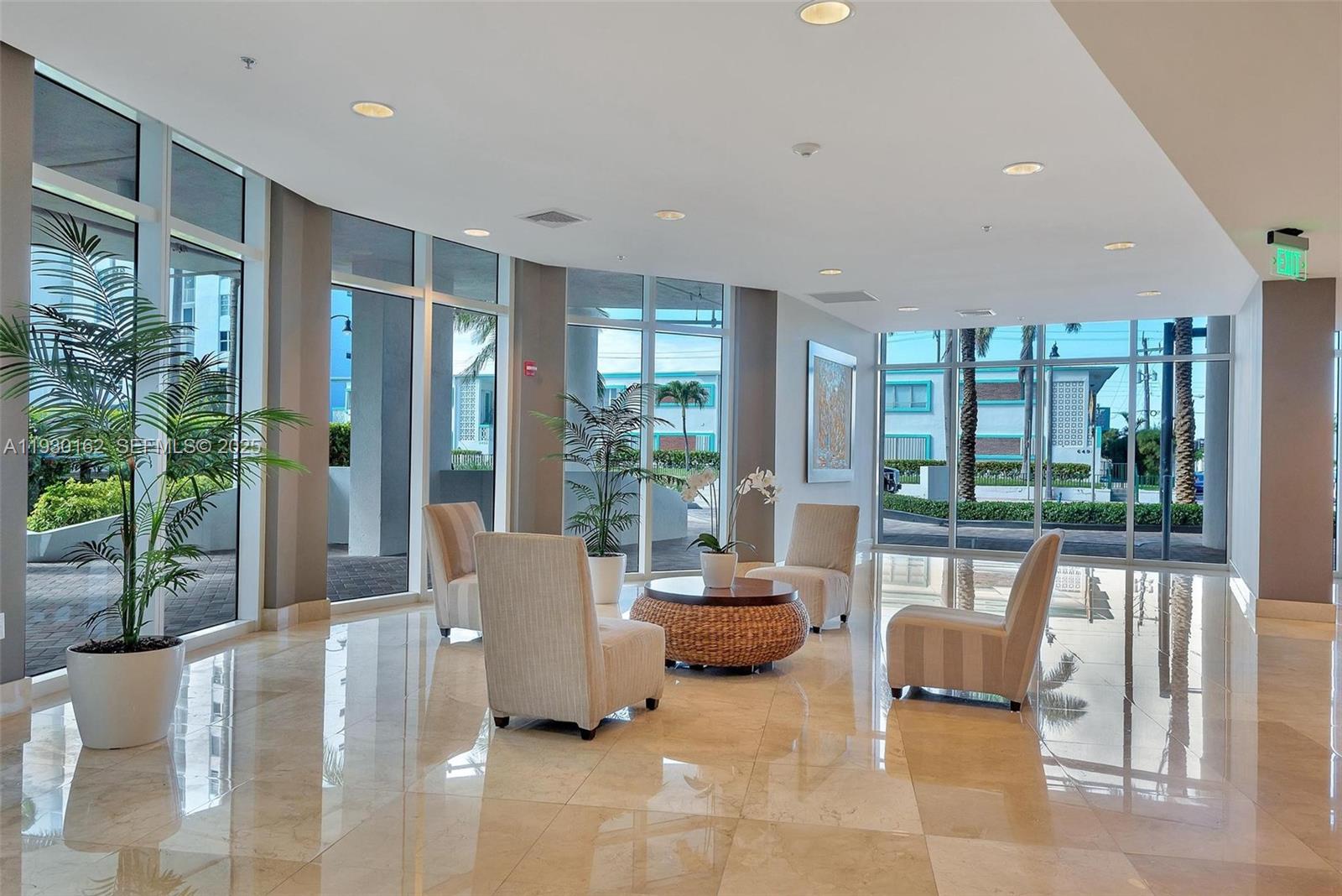 6515 Collins Ave #1110, Miami Beach FL 33141