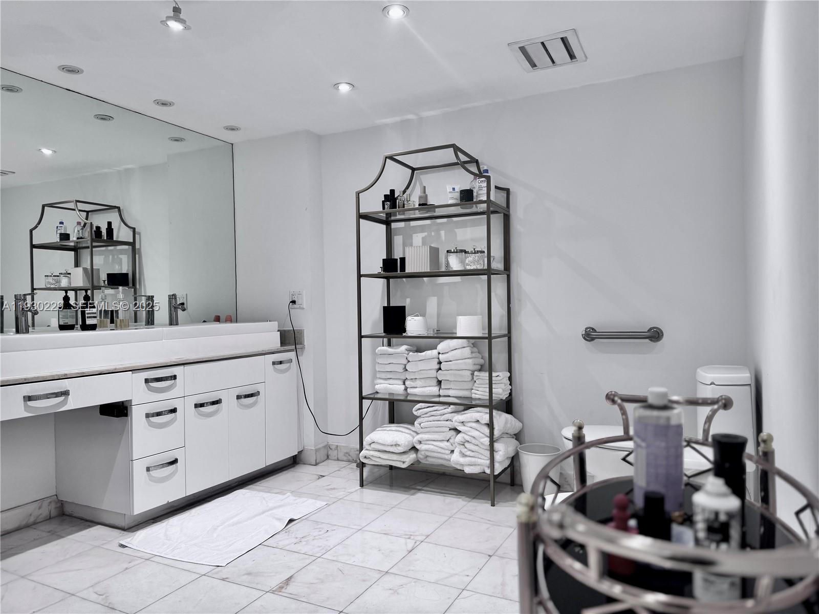 8877 Collins Ave #402, Surfside FL 33154