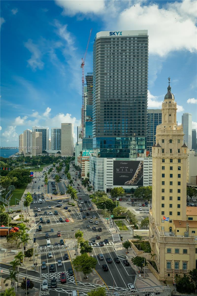 398 NE 5th St #2602, Miami FL 33132
