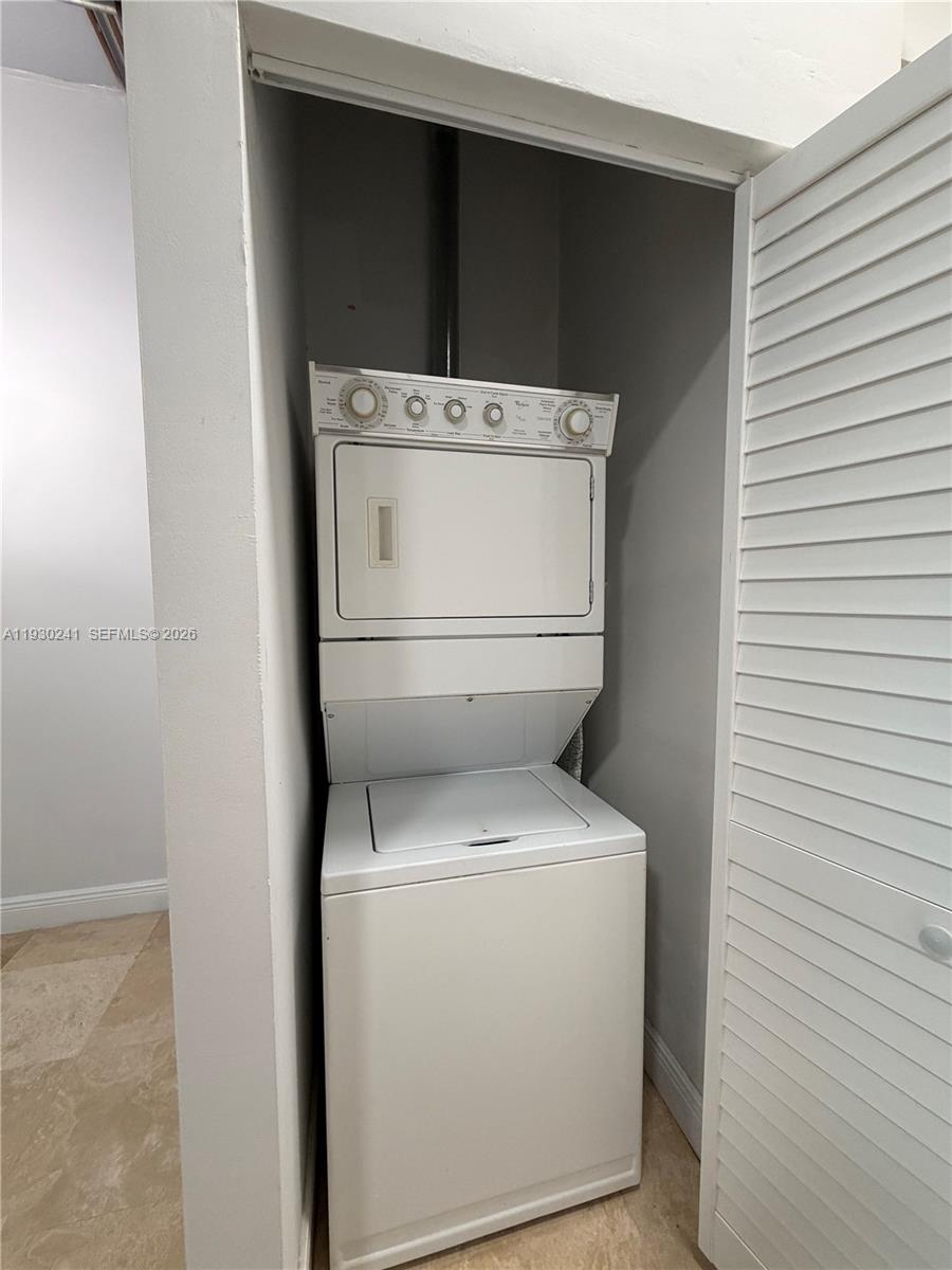3029 NE 188th St #303, Aventura FL 33180