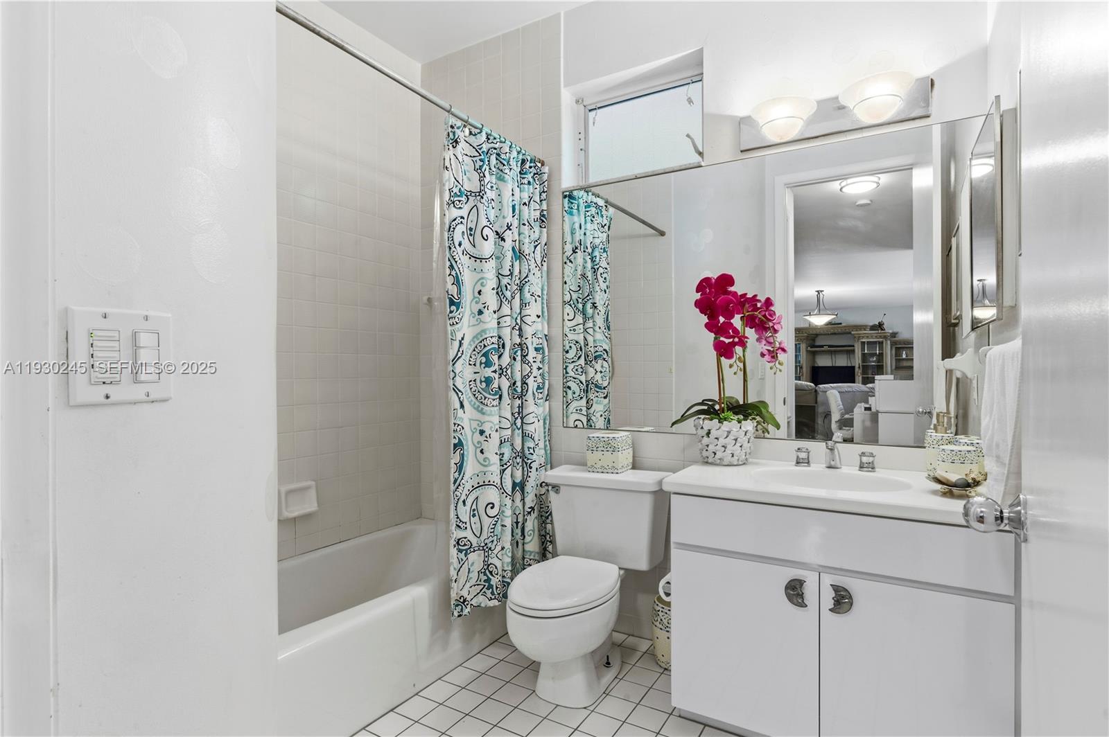 2607 Holy Cross Ln, Lake Worth FL 33460