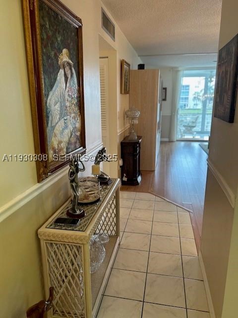 324 SE 10th St #207, Dania Beach FL 33004