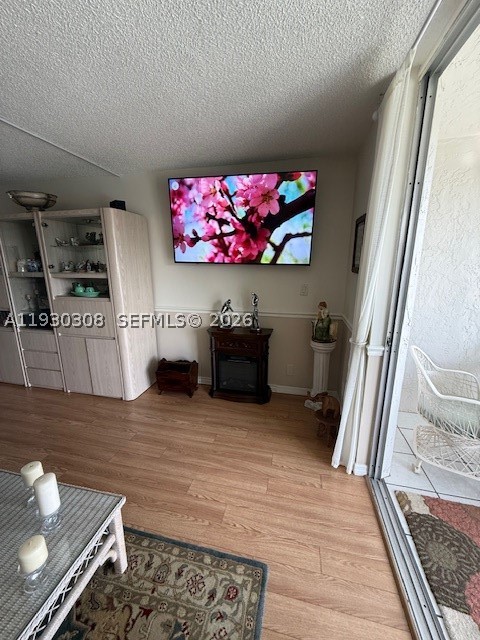 324 SE 10th St #207, Dania Beach FL 33004