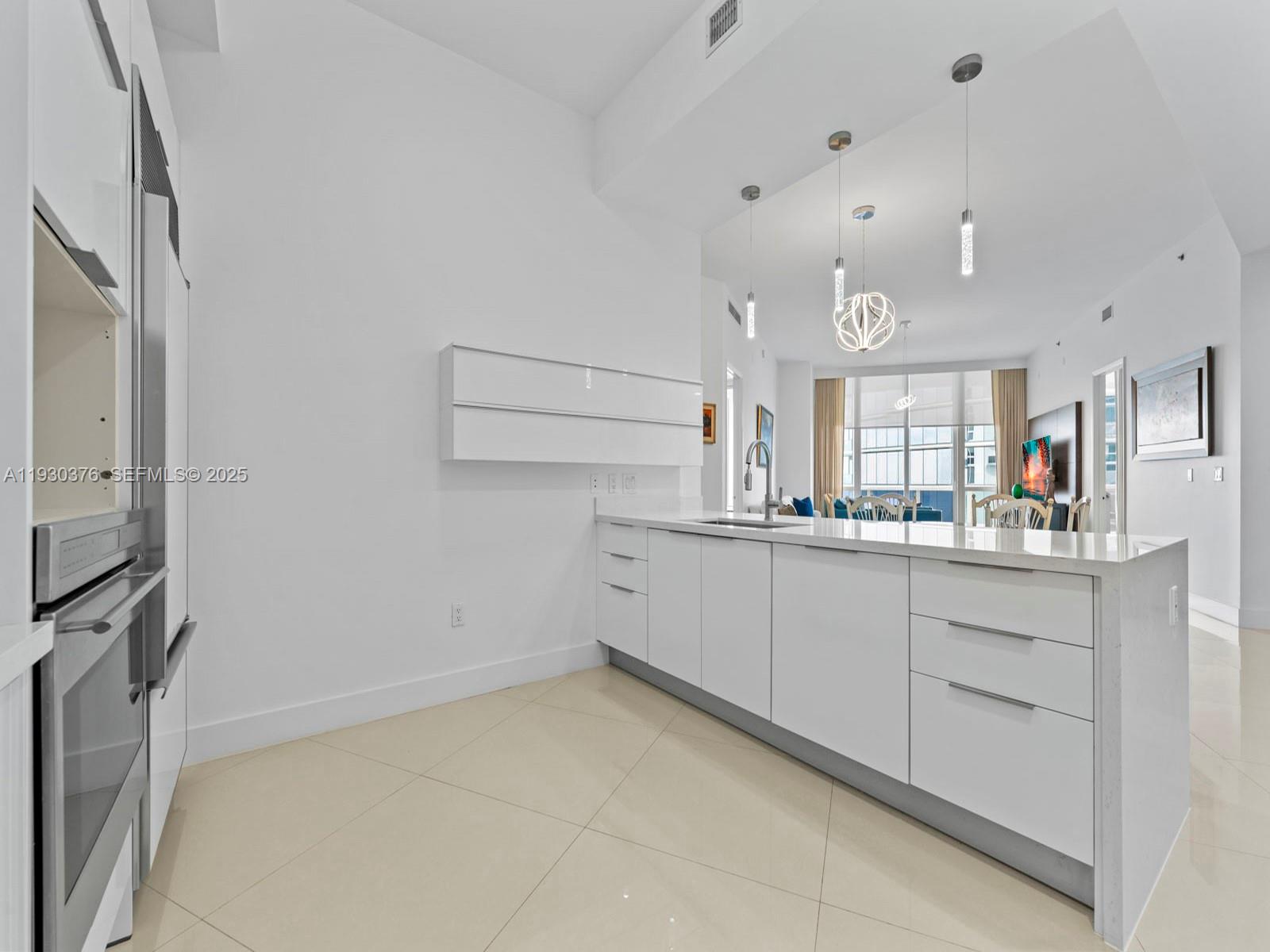 15811 Collins Ave #3707, Sunny Isles Beach FL 33160
