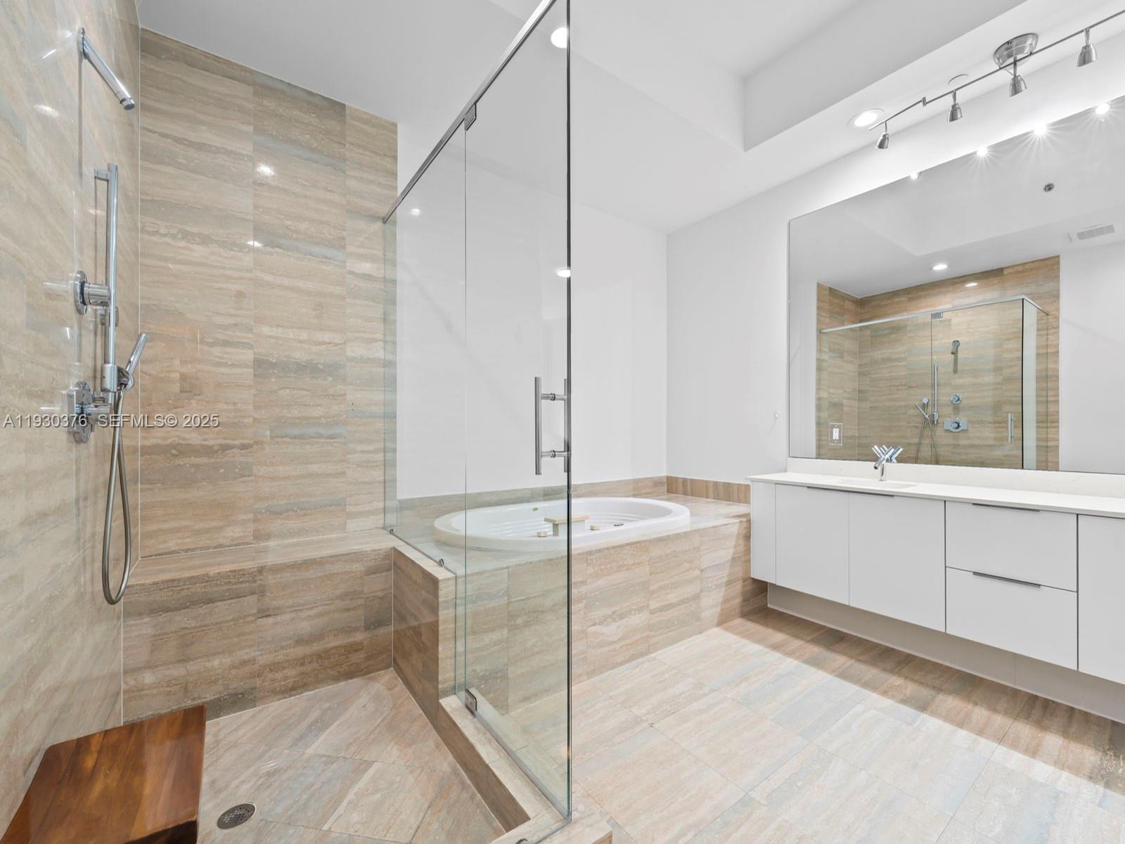 15811 Collins Ave #3707, Sunny Isles Beach FL 33160