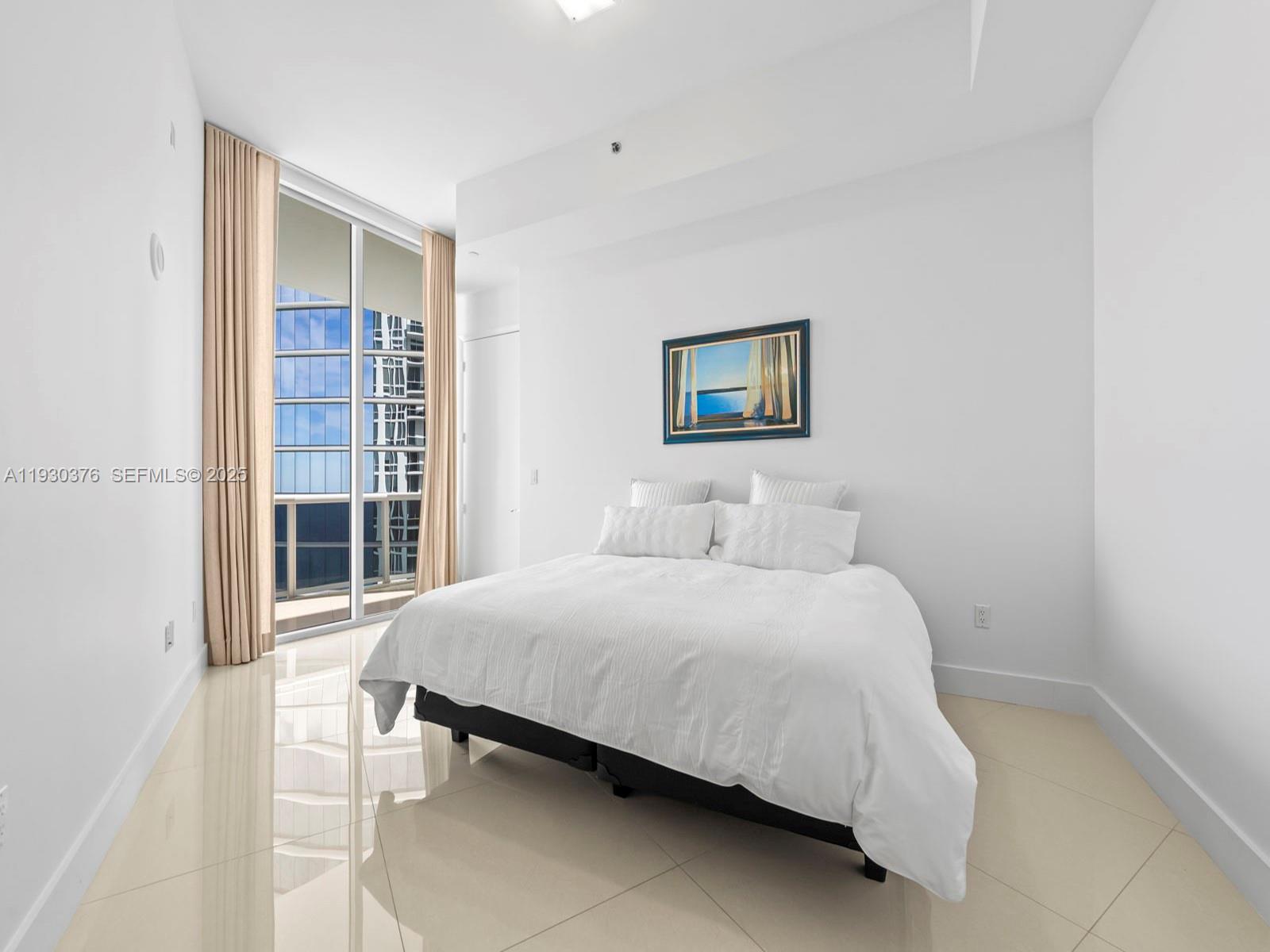 15811 Collins Ave #3707, Sunny Isles Beach FL 33160