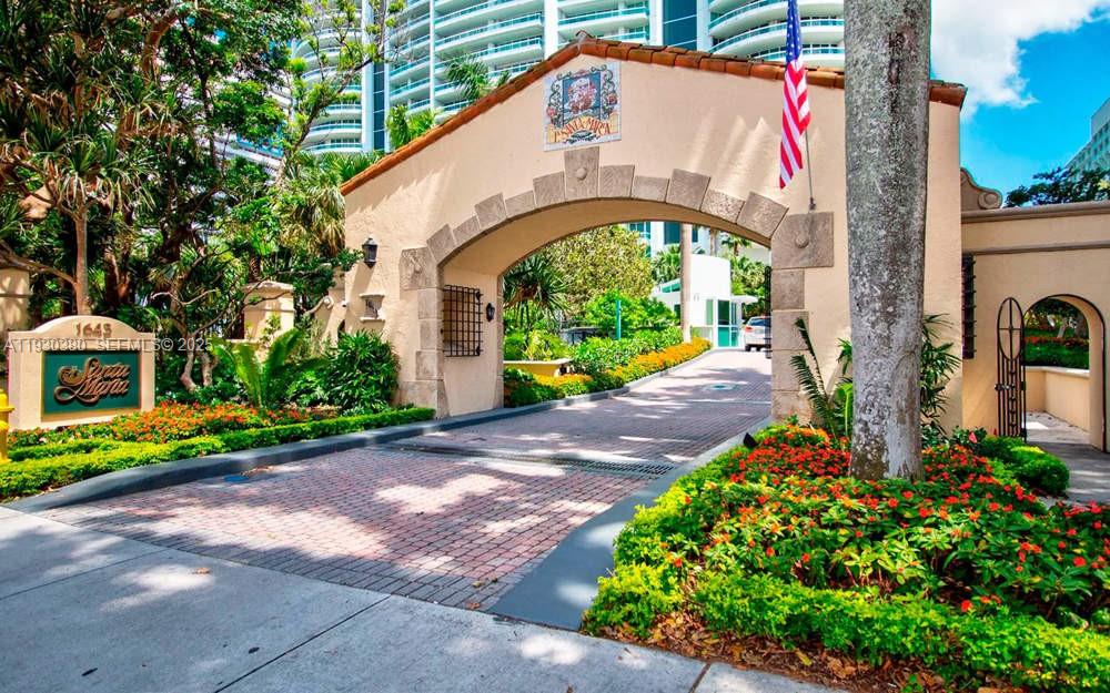 1643 Brickell Ave #PH 4901 + Dock, Miami FL 33129