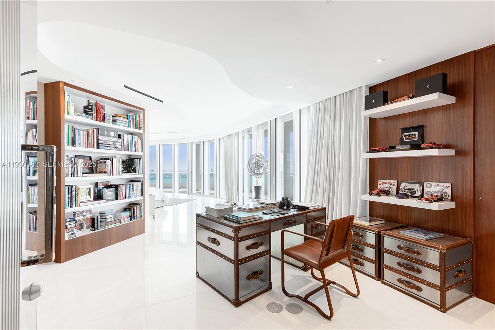 1643 Brickell #PH 4901 Dock, Miami FL 33129