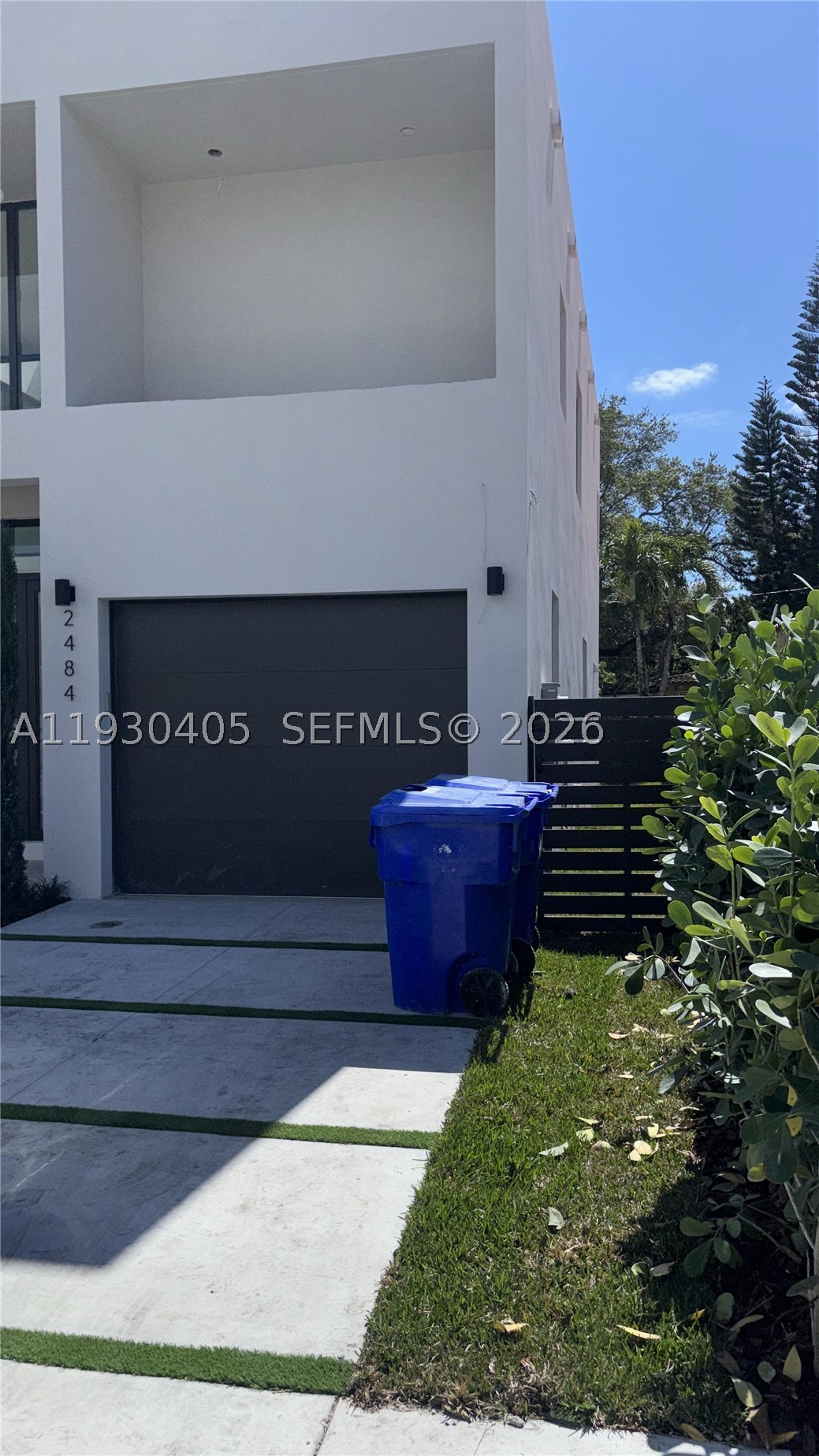 2484 SW 18th St, Miami FL 33145