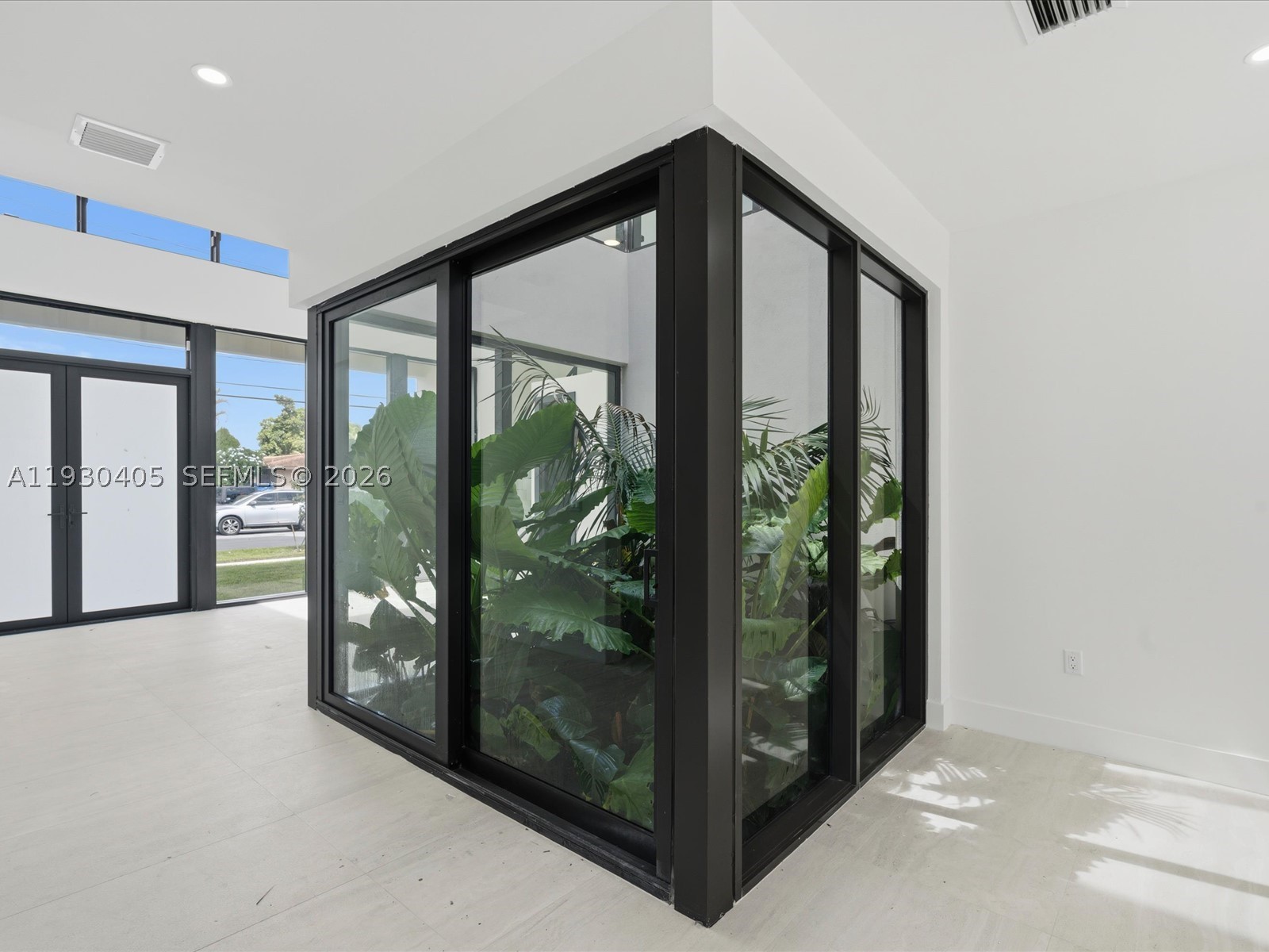 2484 SW 18th St, Miami FL 33145