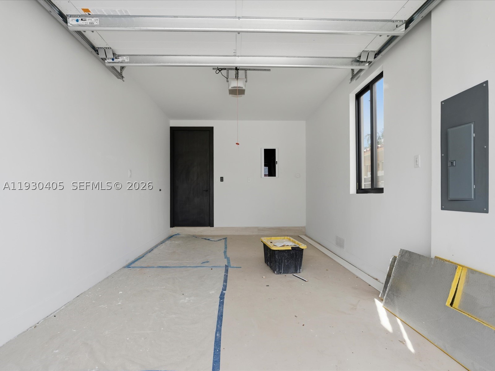 2484 SW 18th St, Miami FL 33145