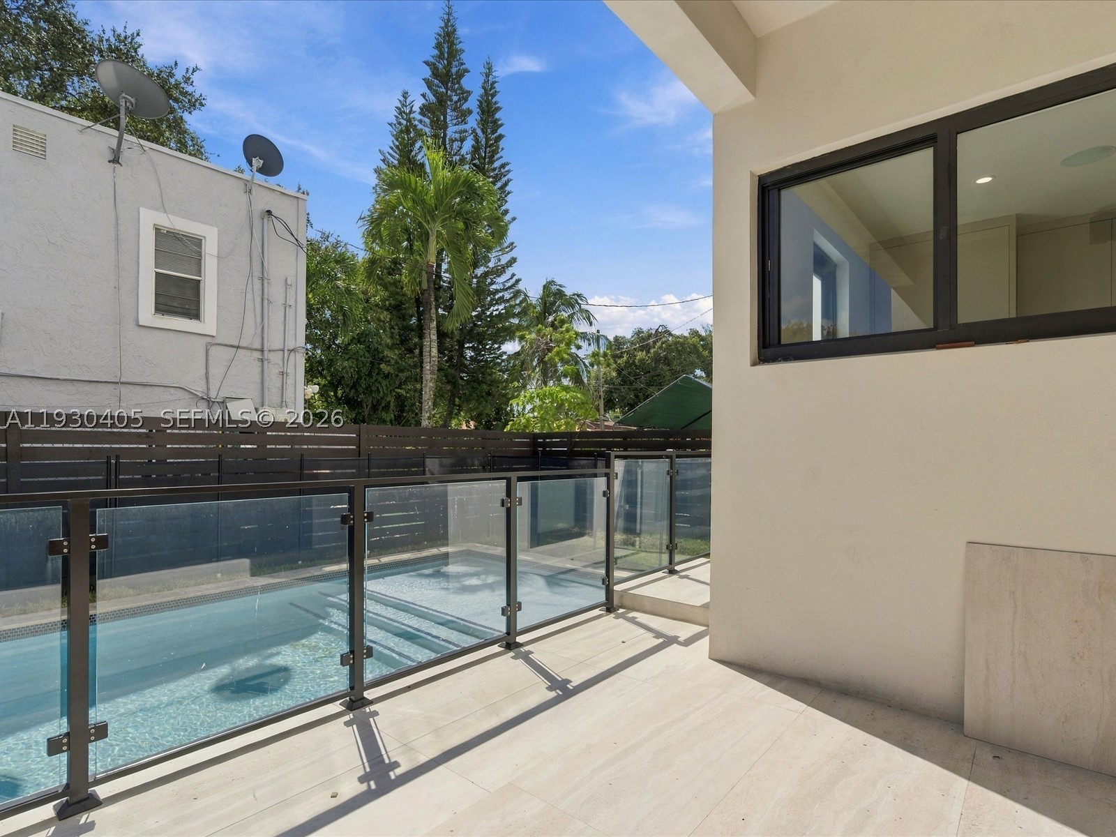 2484 SW 18th St, Miami FL 33145
