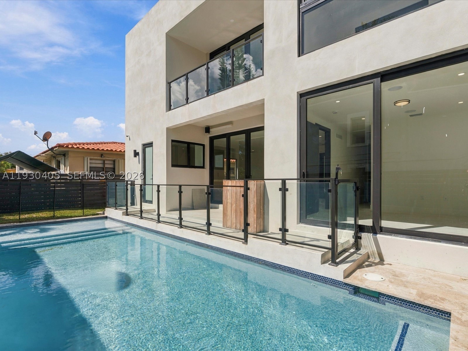2484 SW 18th St, Miami FL 33145