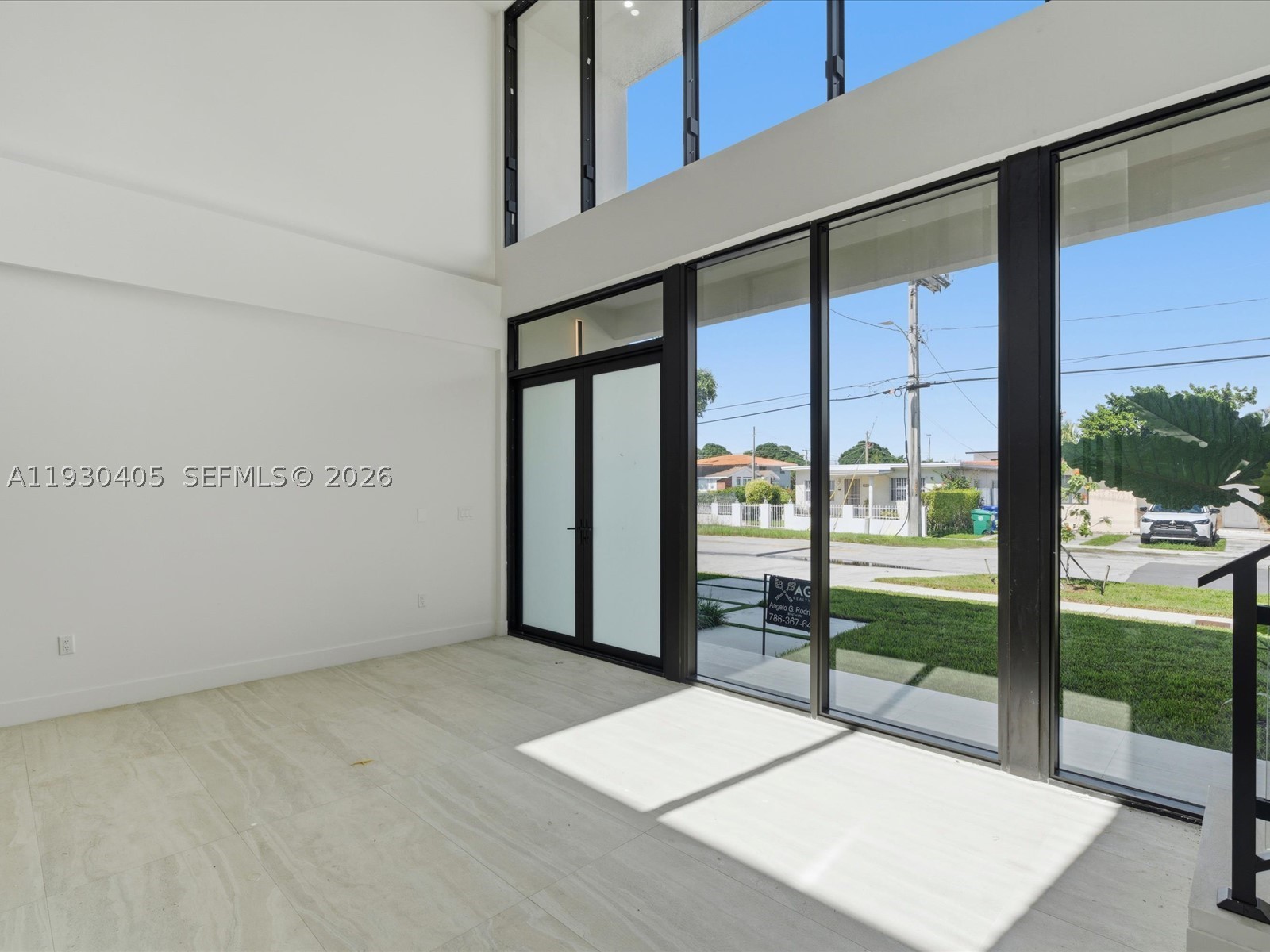 2484 SW 18th St, Miami FL 33145