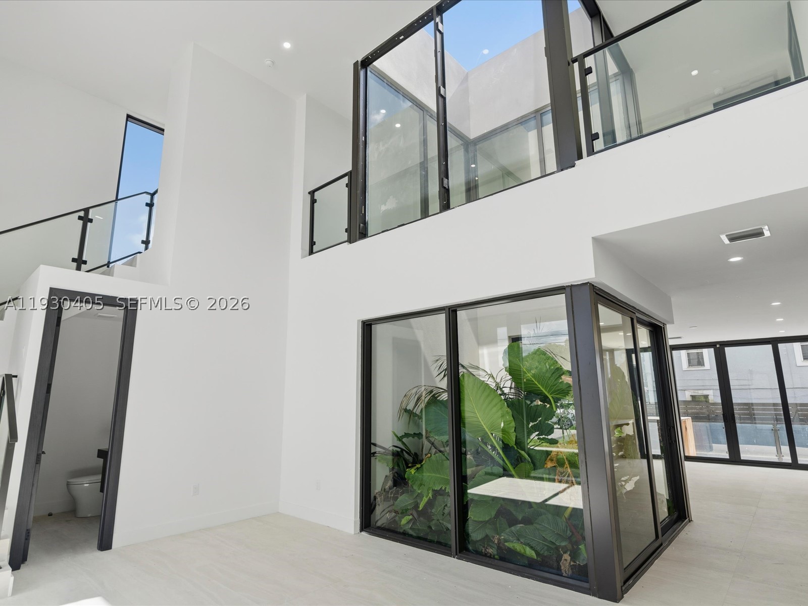 2484 SW 18th St, Miami FL 33145