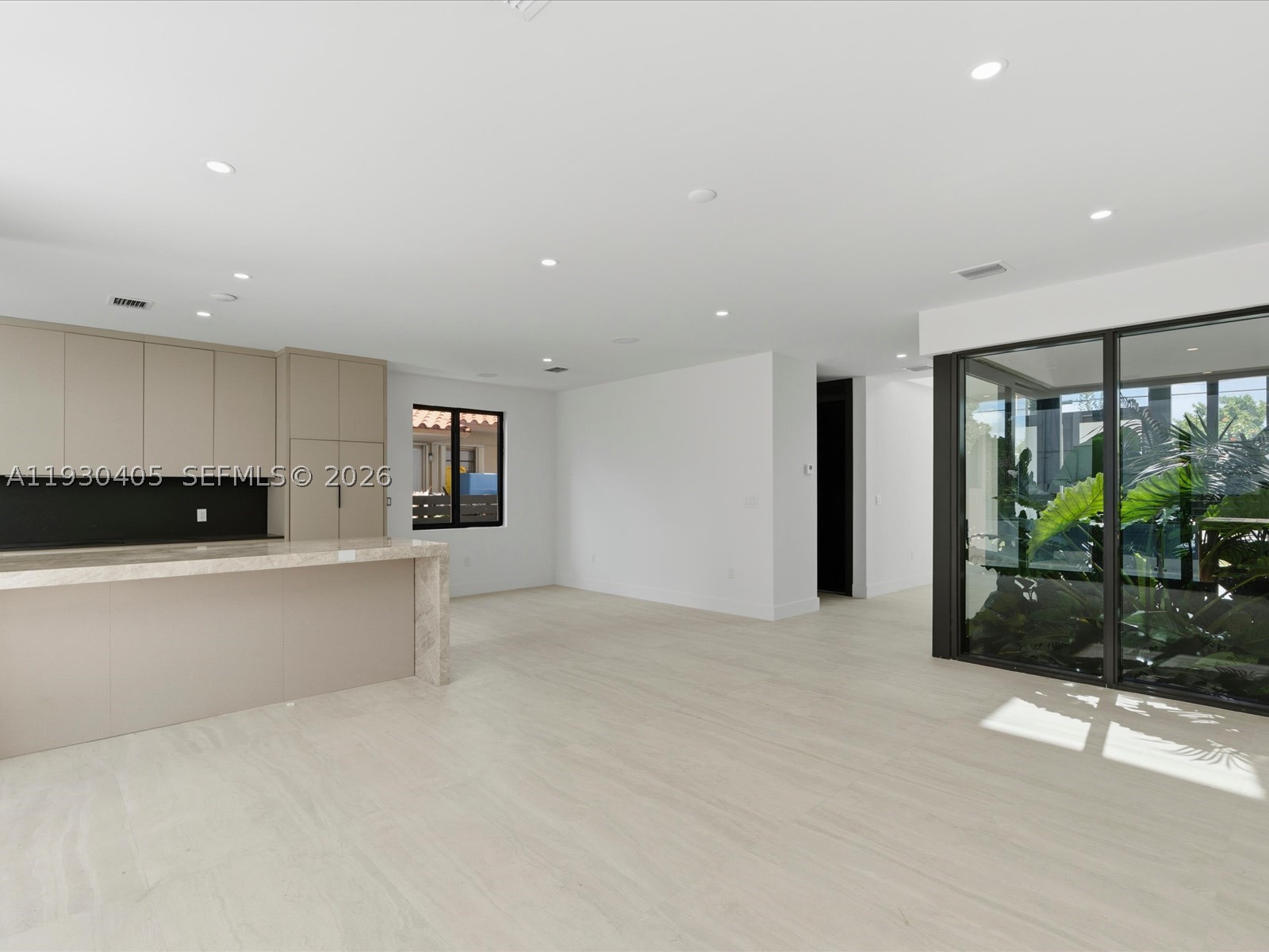 2484 SW 18th St, Miami FL 33145