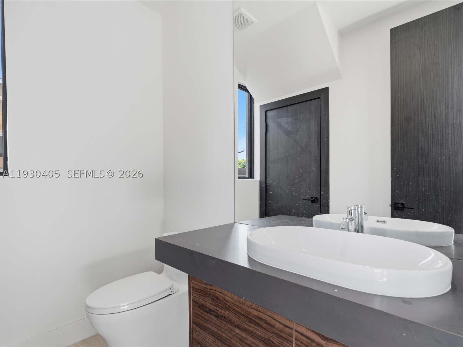 2484 SW 18th St, Miami FL 33145