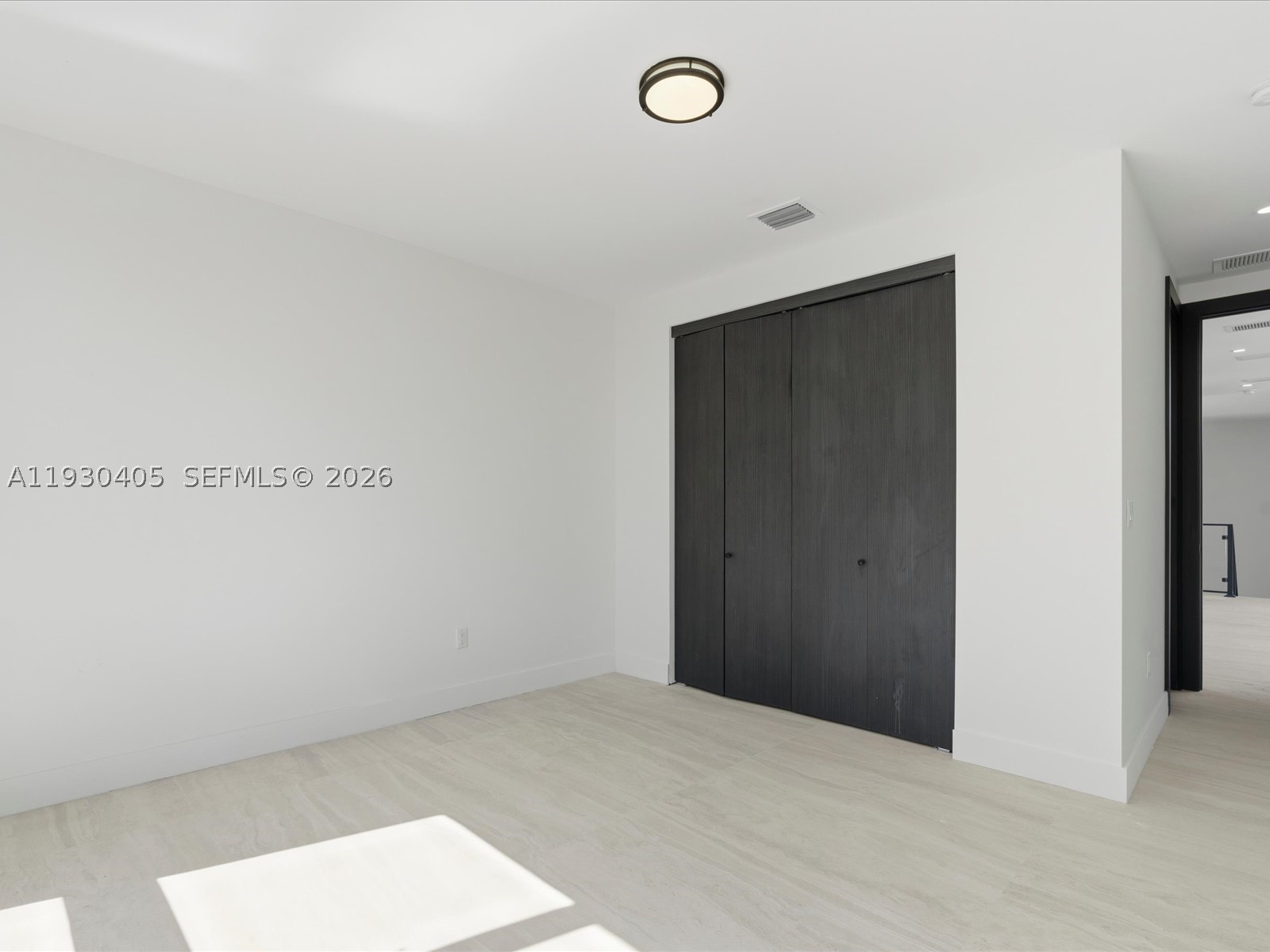 2484 SW 18th St, Miami FL 33145